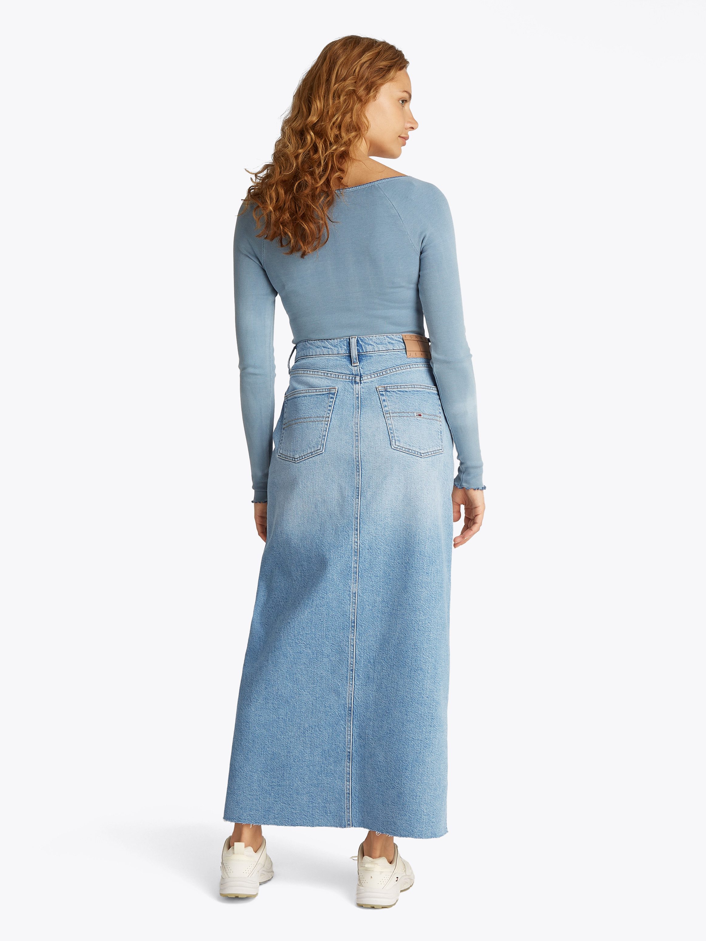 TOMMY Jeans rok CLAIRE MAXI SKIRT BI0112 in maxi-lengte, in lichtblauwe was