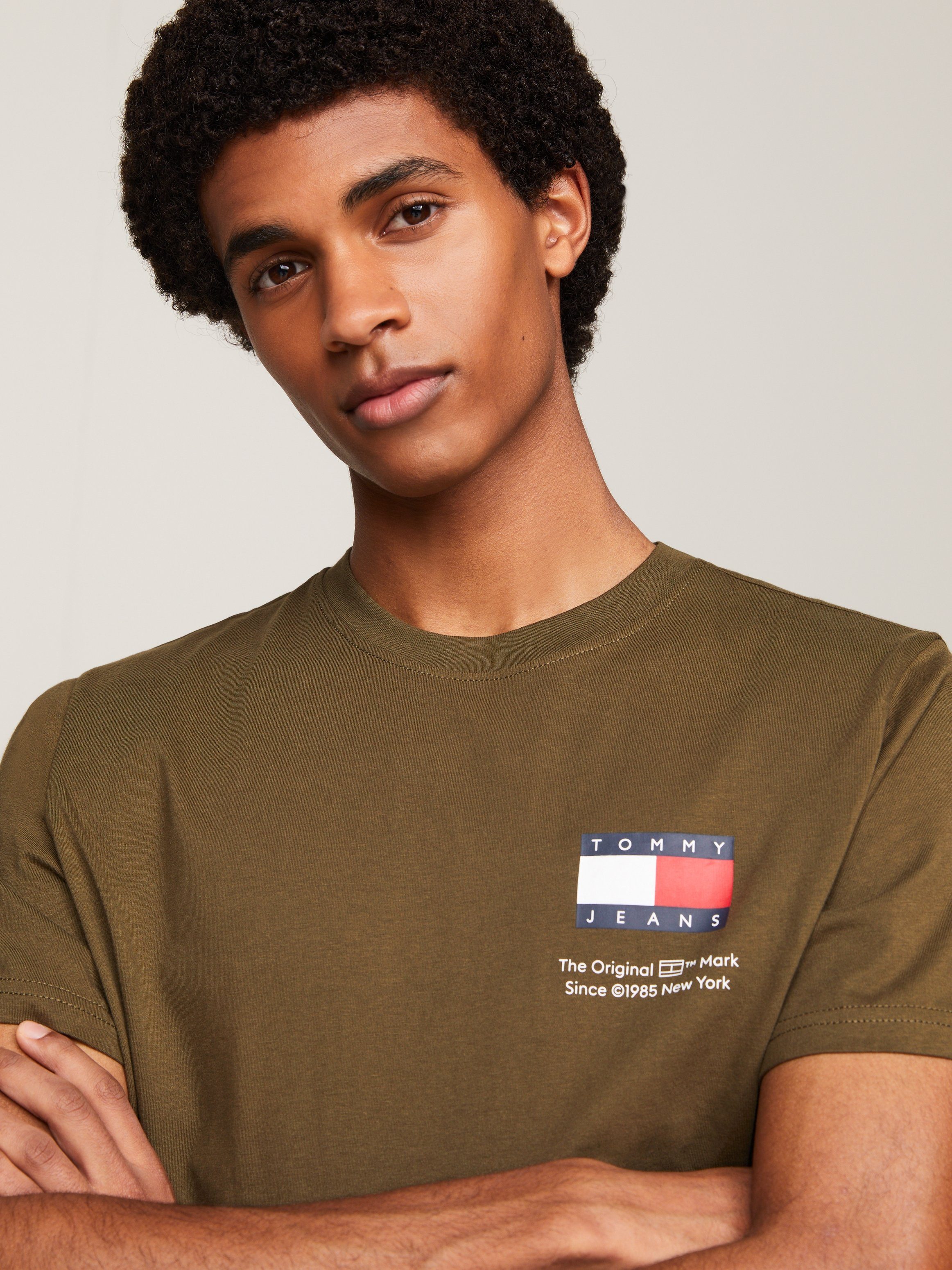 TOMMY JEANS T-shirt TJM SLIM ESSENTIAL FLAG TEE EXT