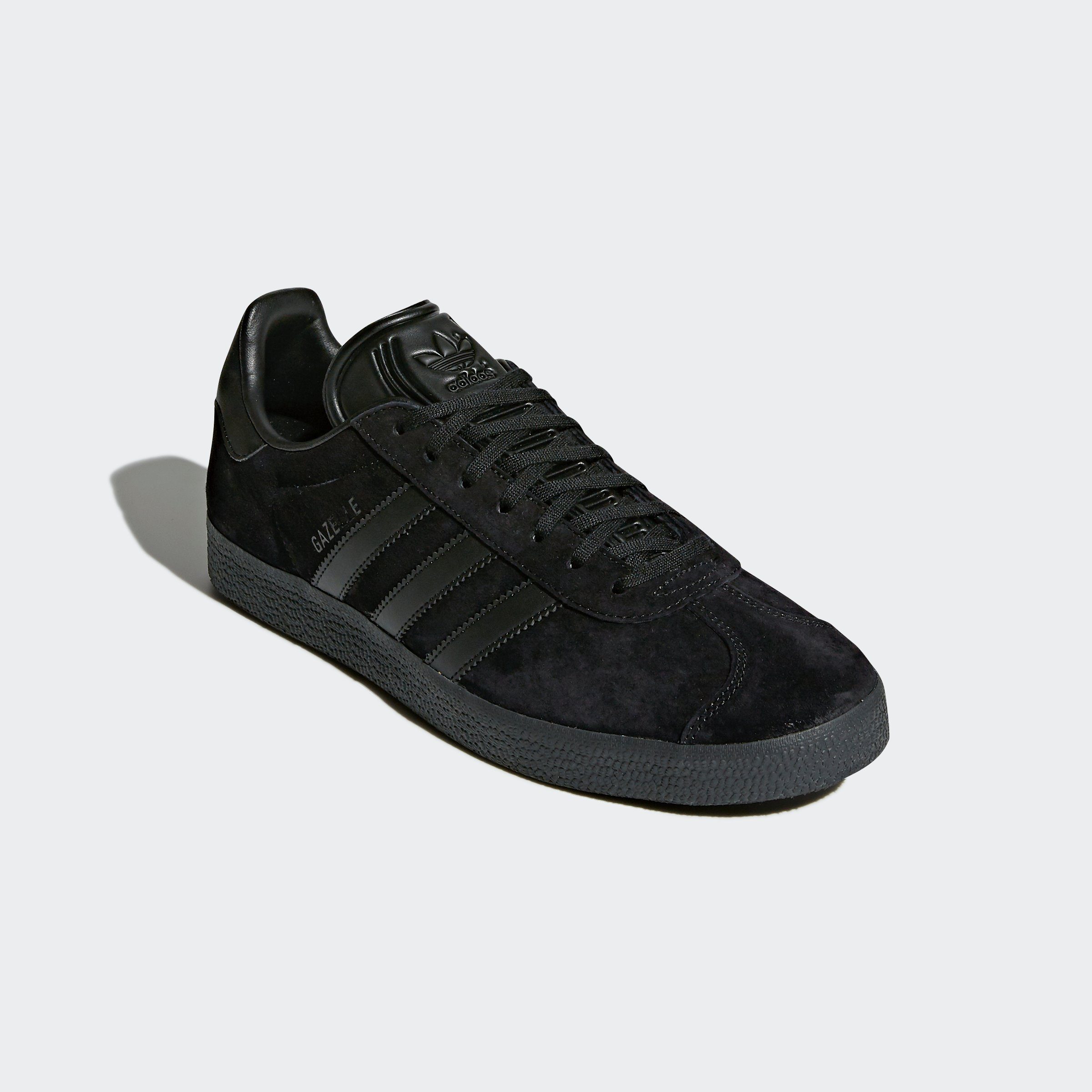 triple black gazelle