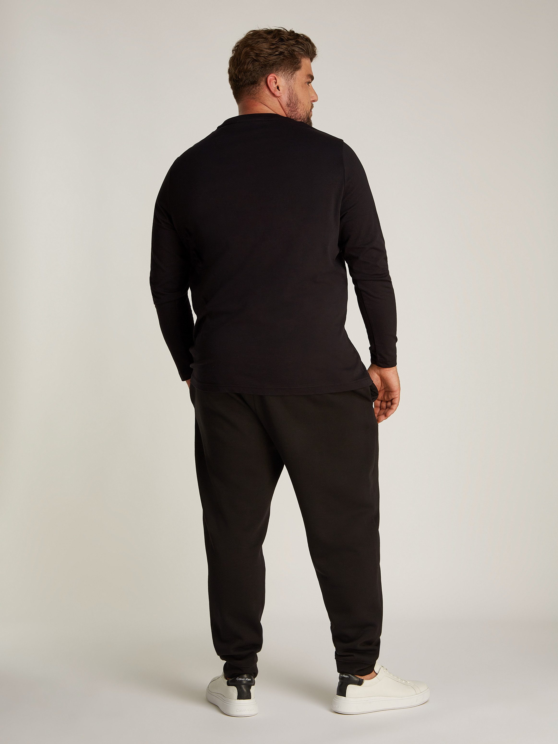 Calvin Klein Shirt met lange mouwen BT_HORIZONTAL LOGO LS T-SHIRT in grote maten met logo-opschrift