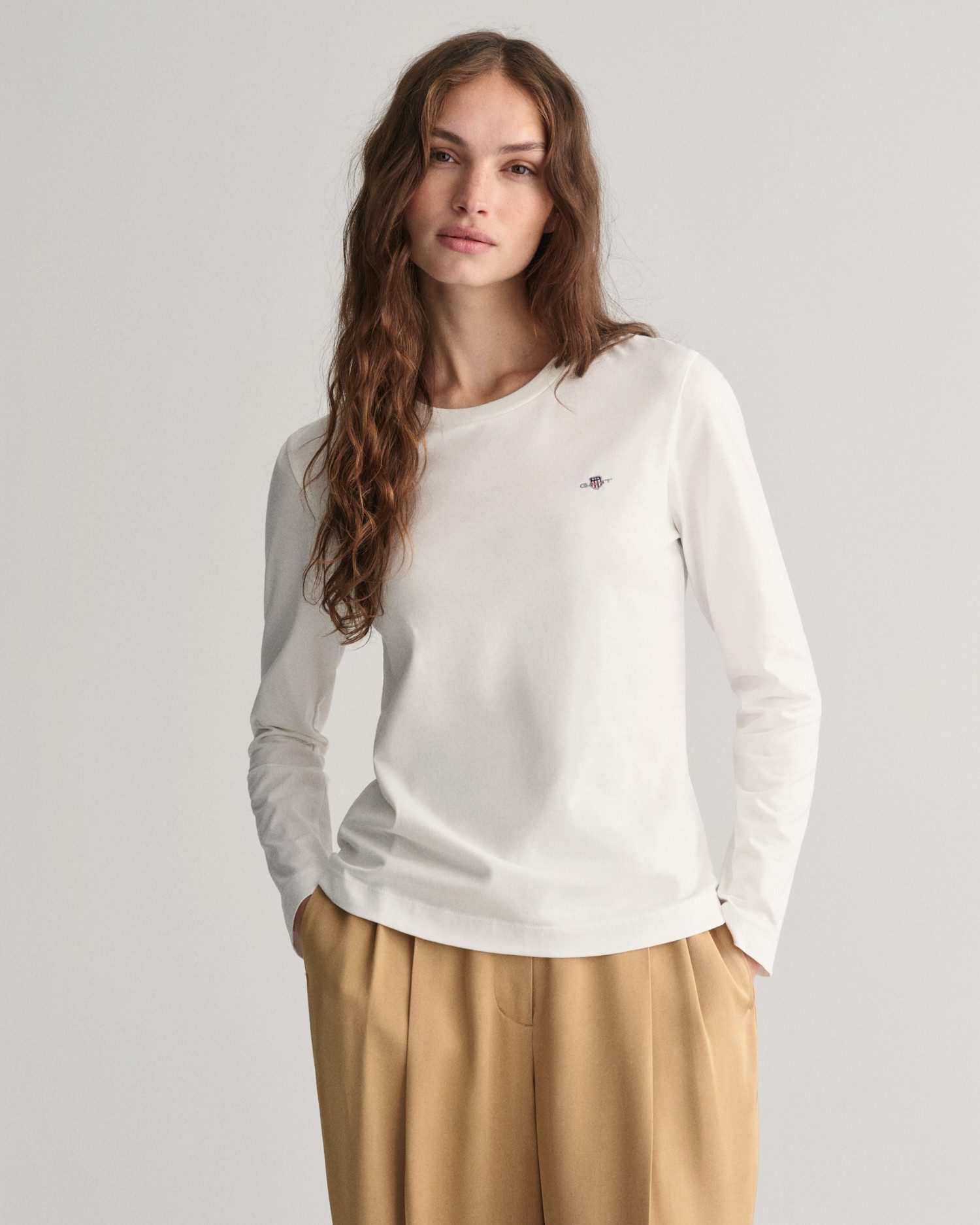 Gant Shirt met lange mouwen REG SHIELD LS T-SHIRT klein logoborduursel op borsthoogte