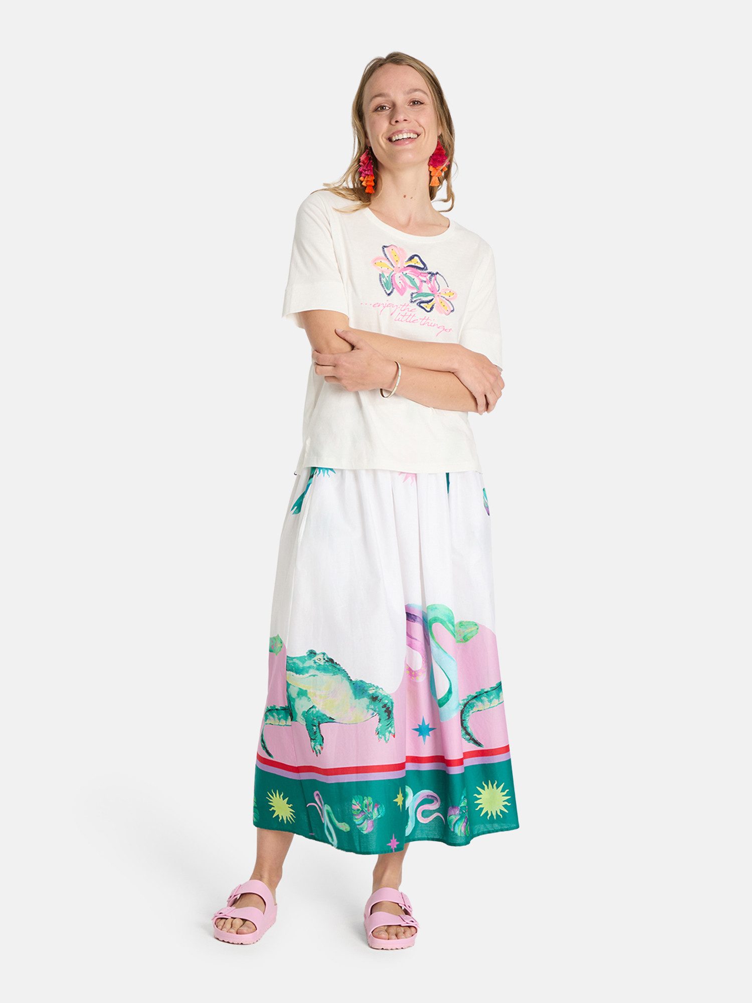 Lieblingsstück Shirt met ronde hals DianeL met borduursels en glinsterende studs