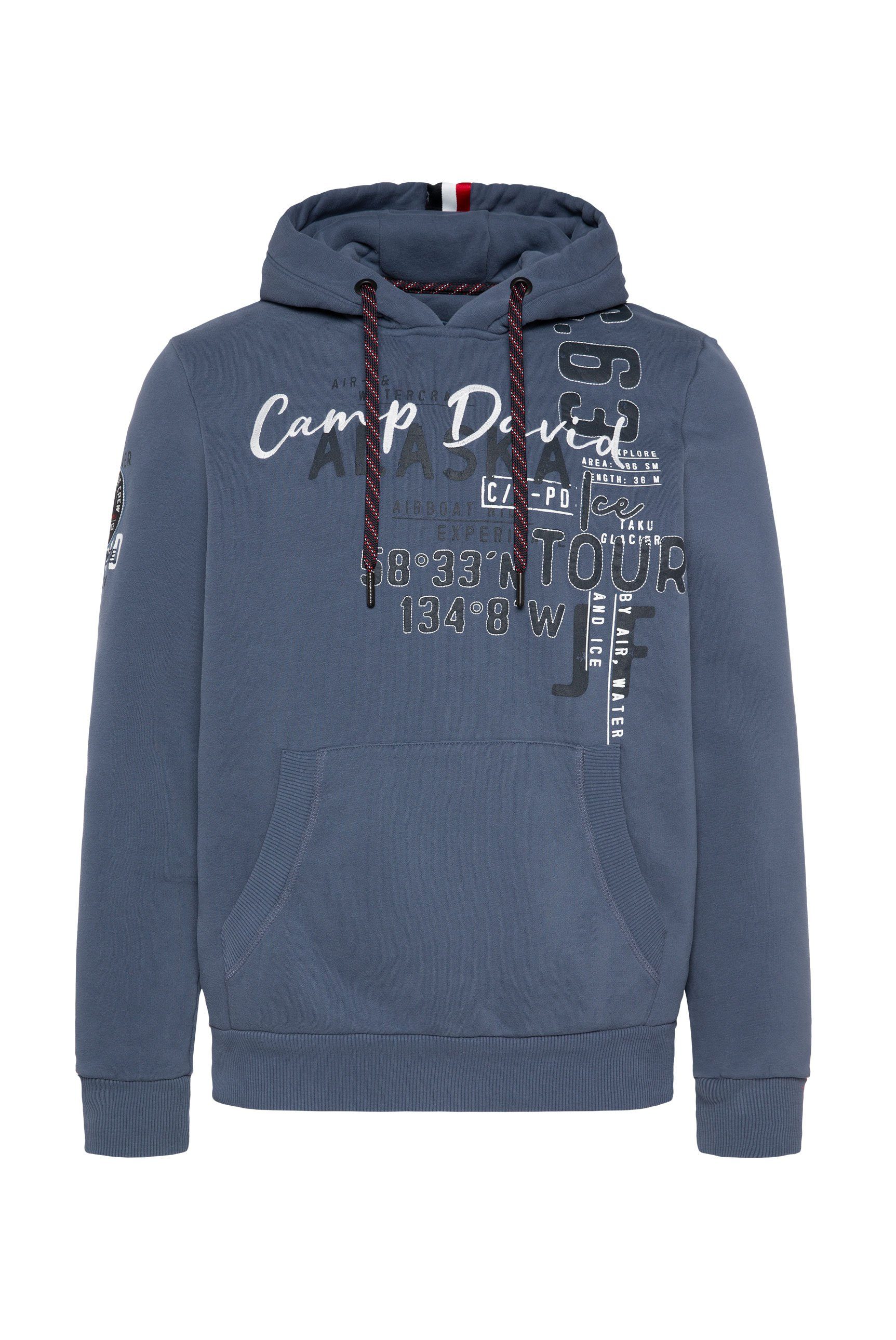 CAMP DAVID Hoodie met merk-applicaties