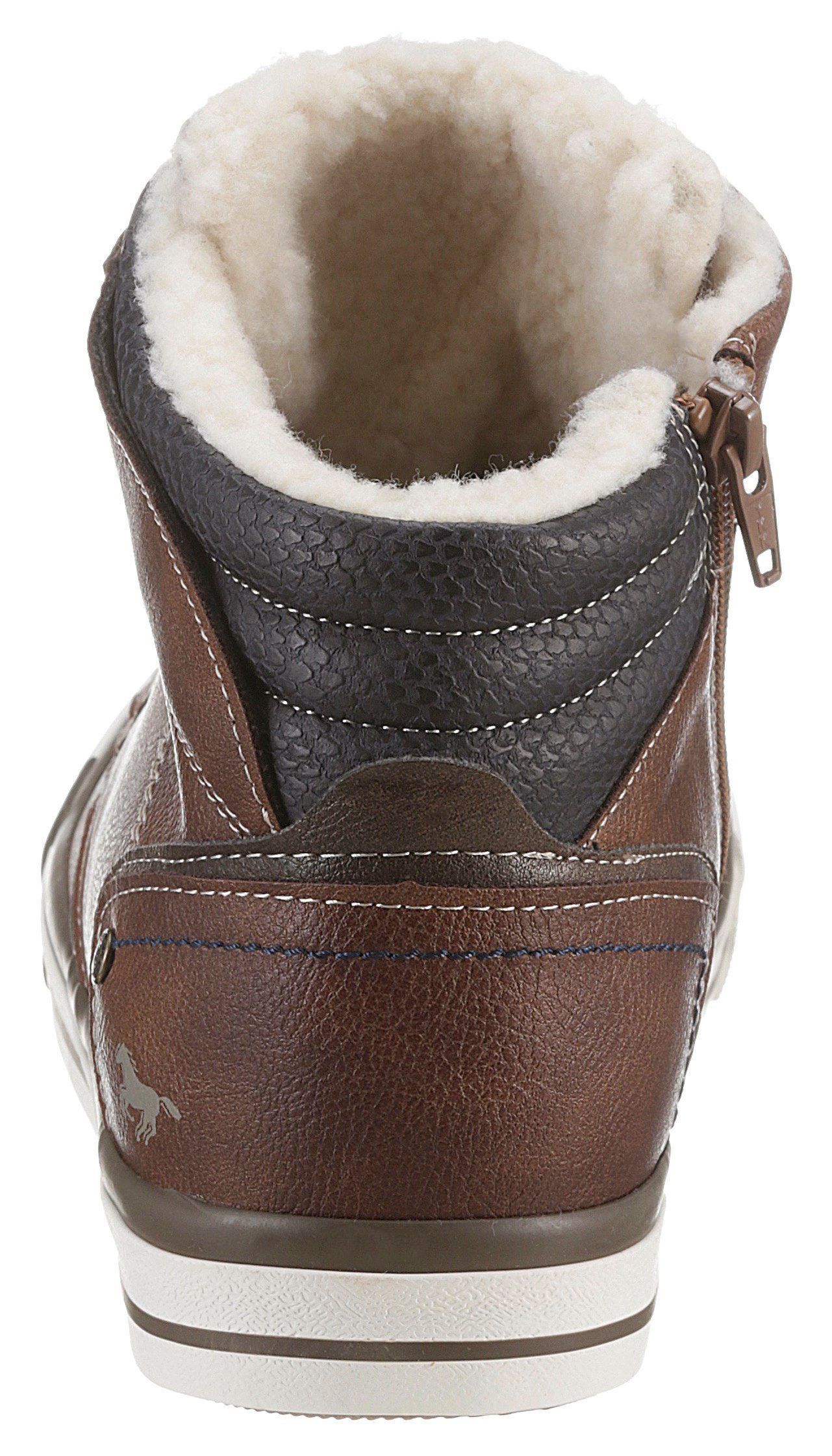 Mustang Shoes Sneakers met doelmatige rits aan de binnenkant