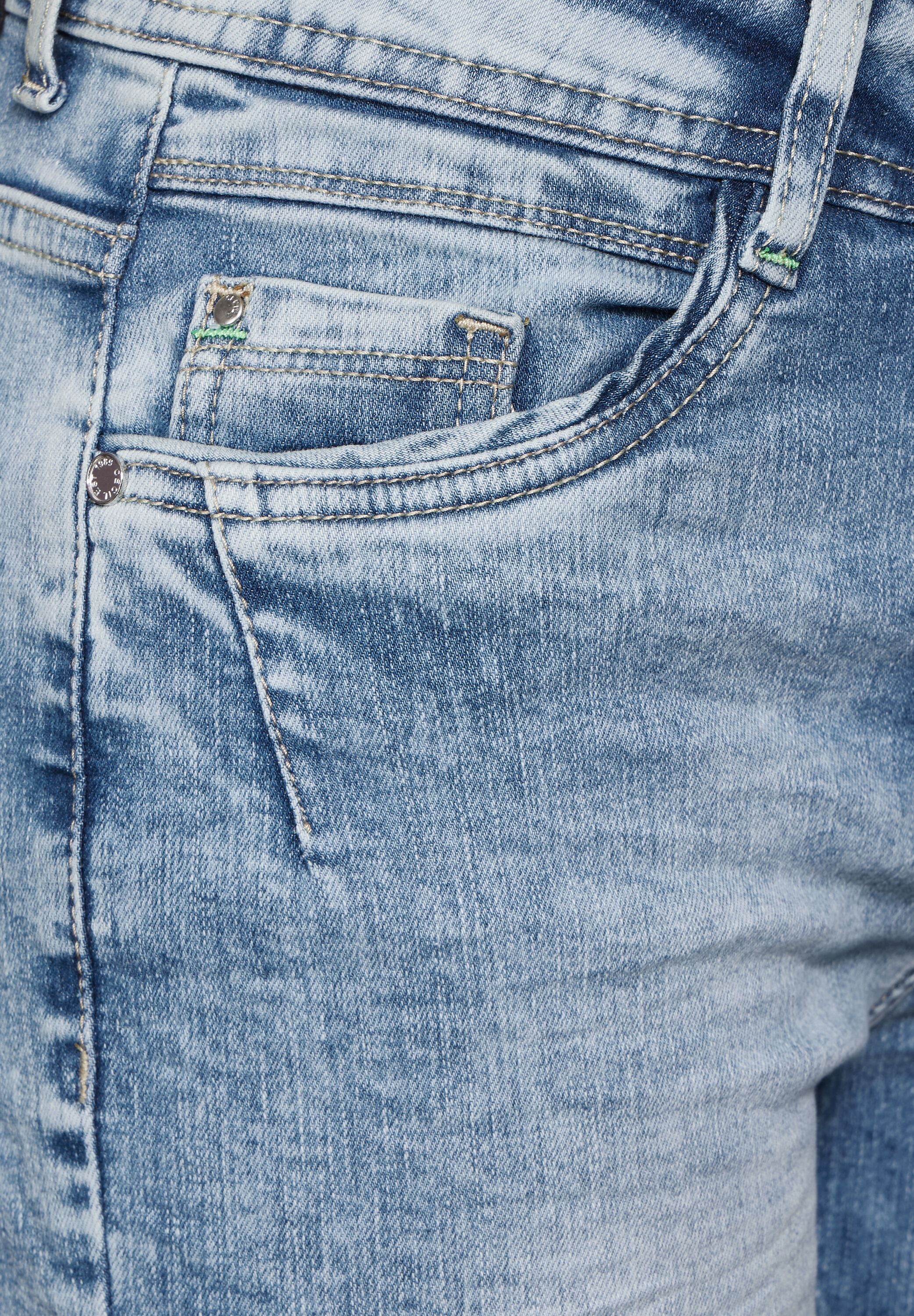 Cecil Jeansshort Stijl Toronto met decoratieve naden