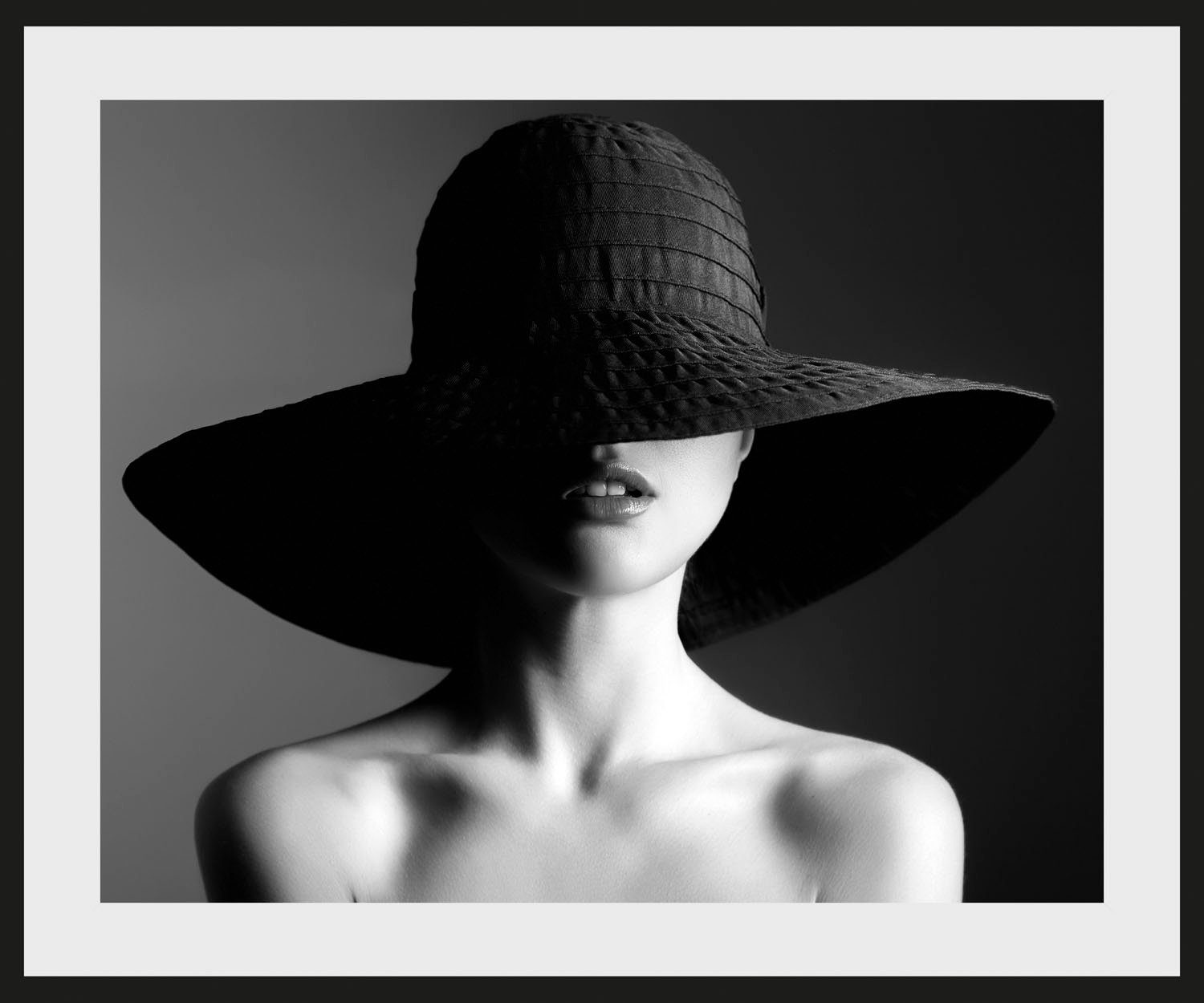 queence Wanddecoratie Lara HD premium posterdruk incl. houten lijst (1 stuk)