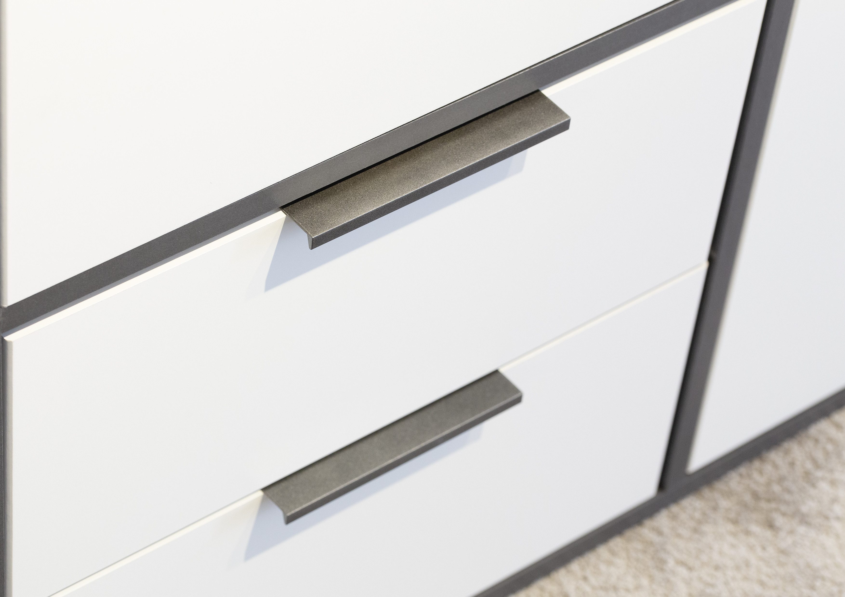 rauch Draaideurkast Kledingkast Kast Garderobe Wasmand NAGATA veel Opbergruimte