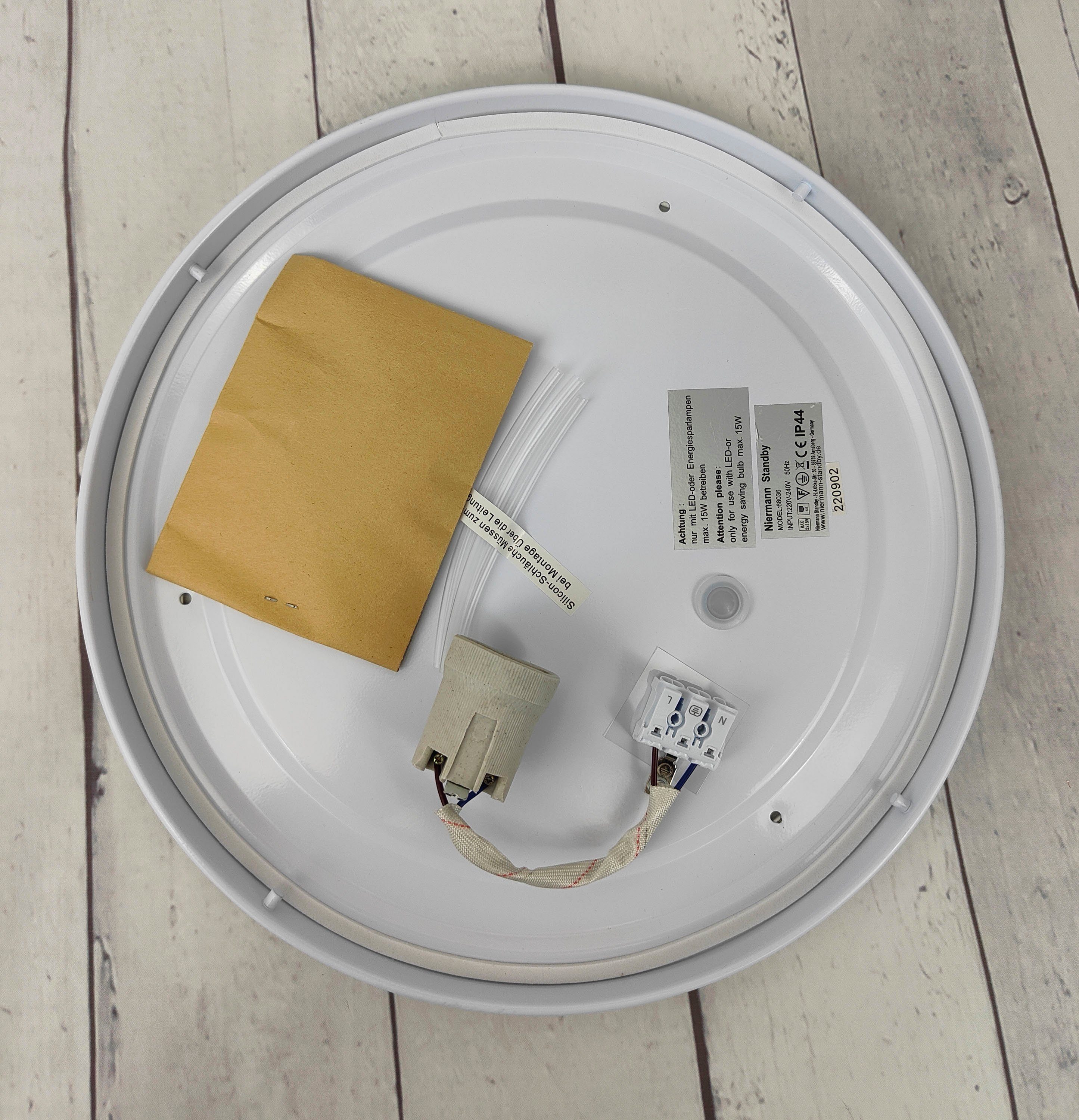 niermann Plafondlamp Plafondschotel Saturn E27 fitting voor eenvoudige lichtbronwisseling (1 stuk)
