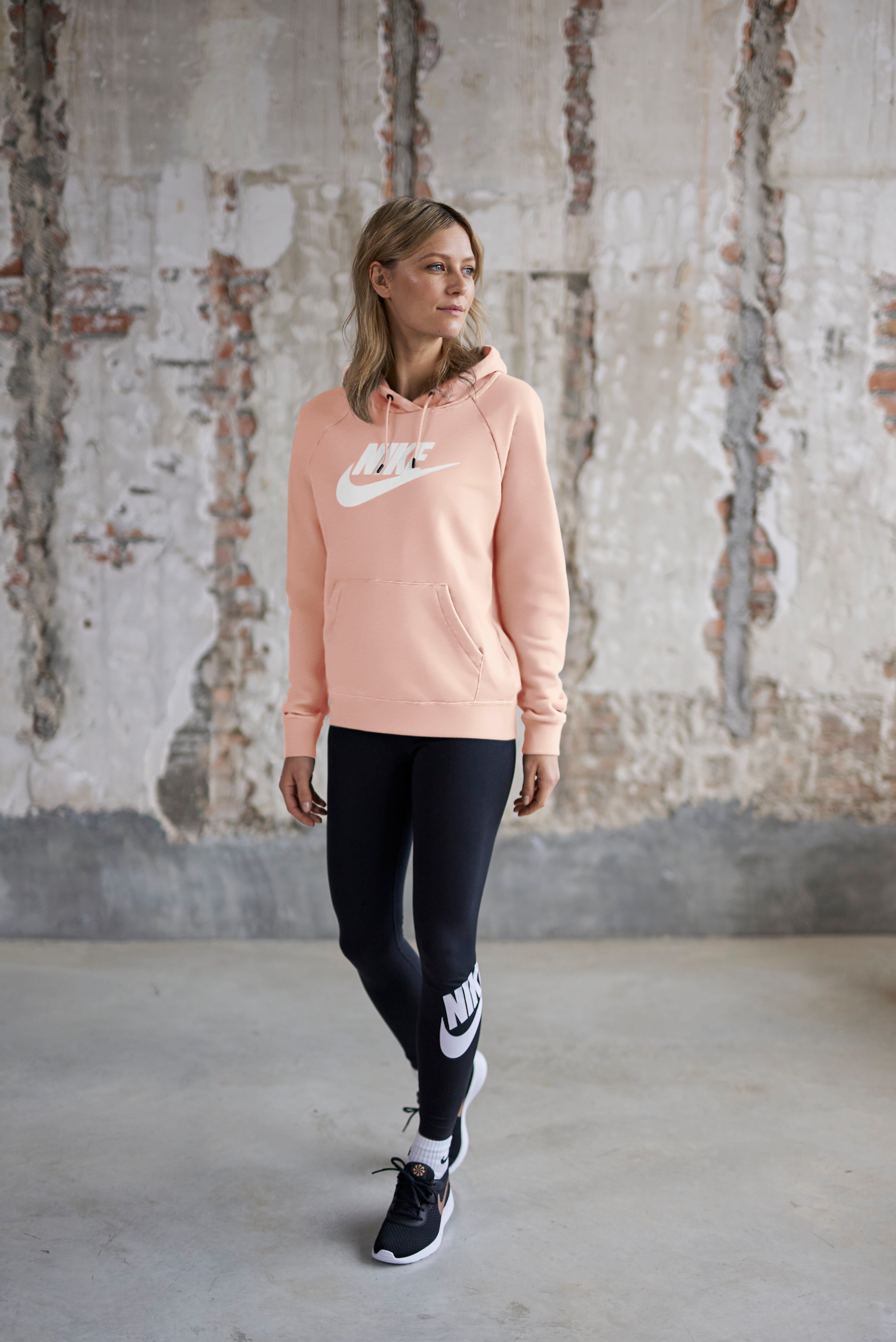 Nike Sportswear Legging Essential Women's High-Waisted Graphic Leggings Zweetafvoerende high waist sportleggings met logo