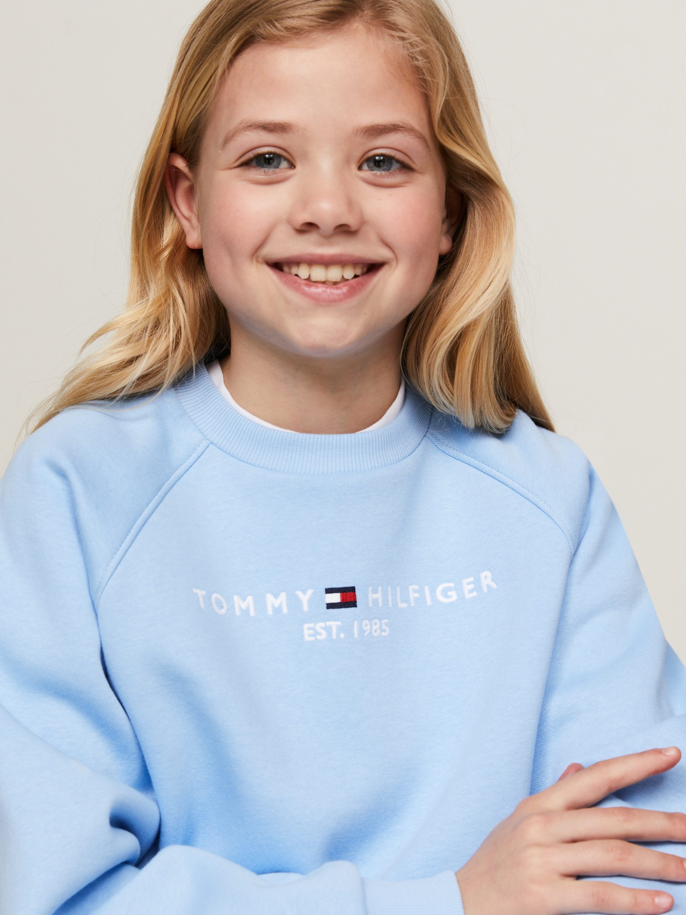Tommy Hilfiger Sweatshirt ESSENTIAL EMBROIDERED FLEECE CN Kinderen tot 16 jaar met logo-opdruk