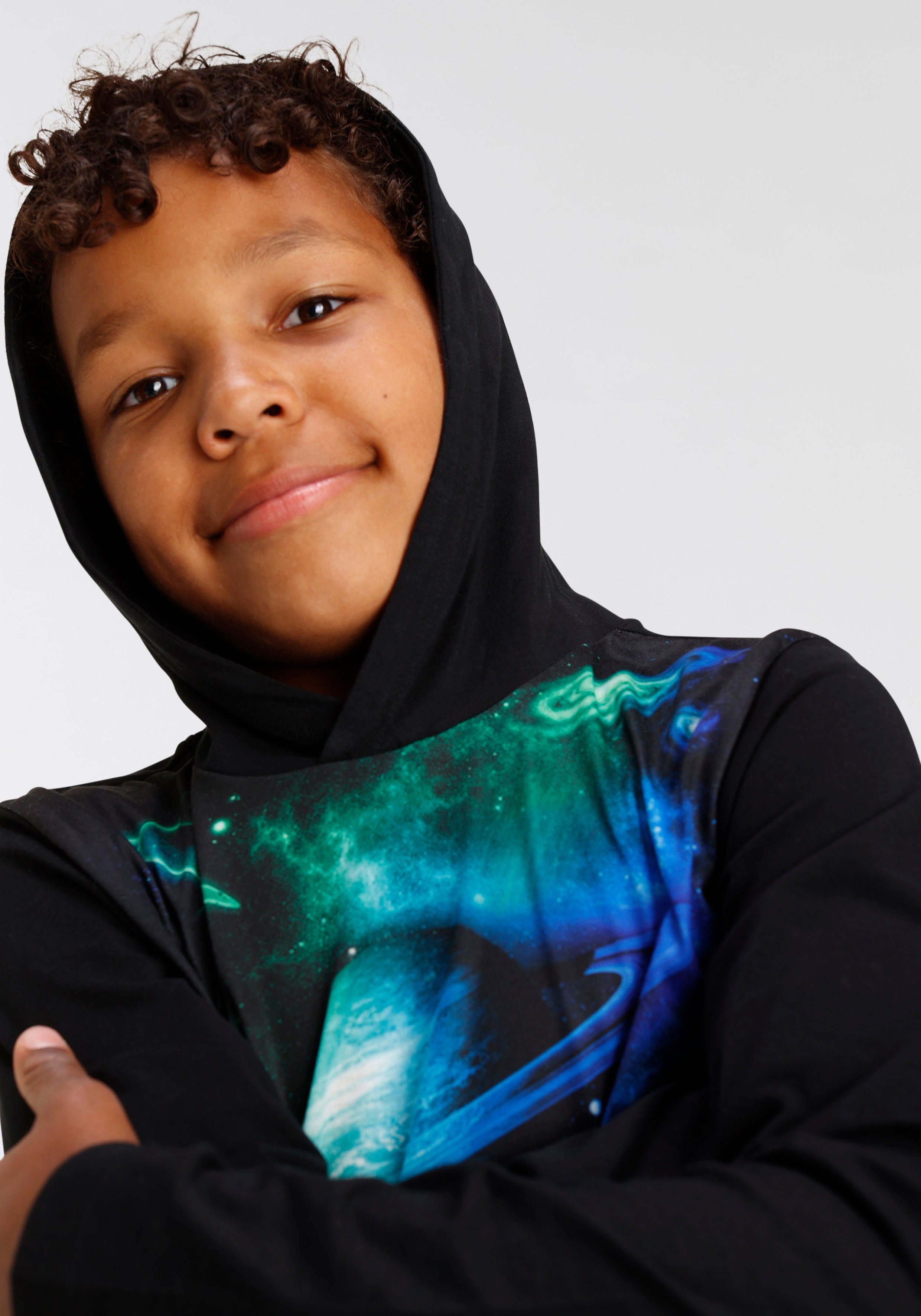 KIDSWORLD Capuchonshirt UNIVERSUM Lange mouwen, basic pasvorm, met trendy print, van jersey stof