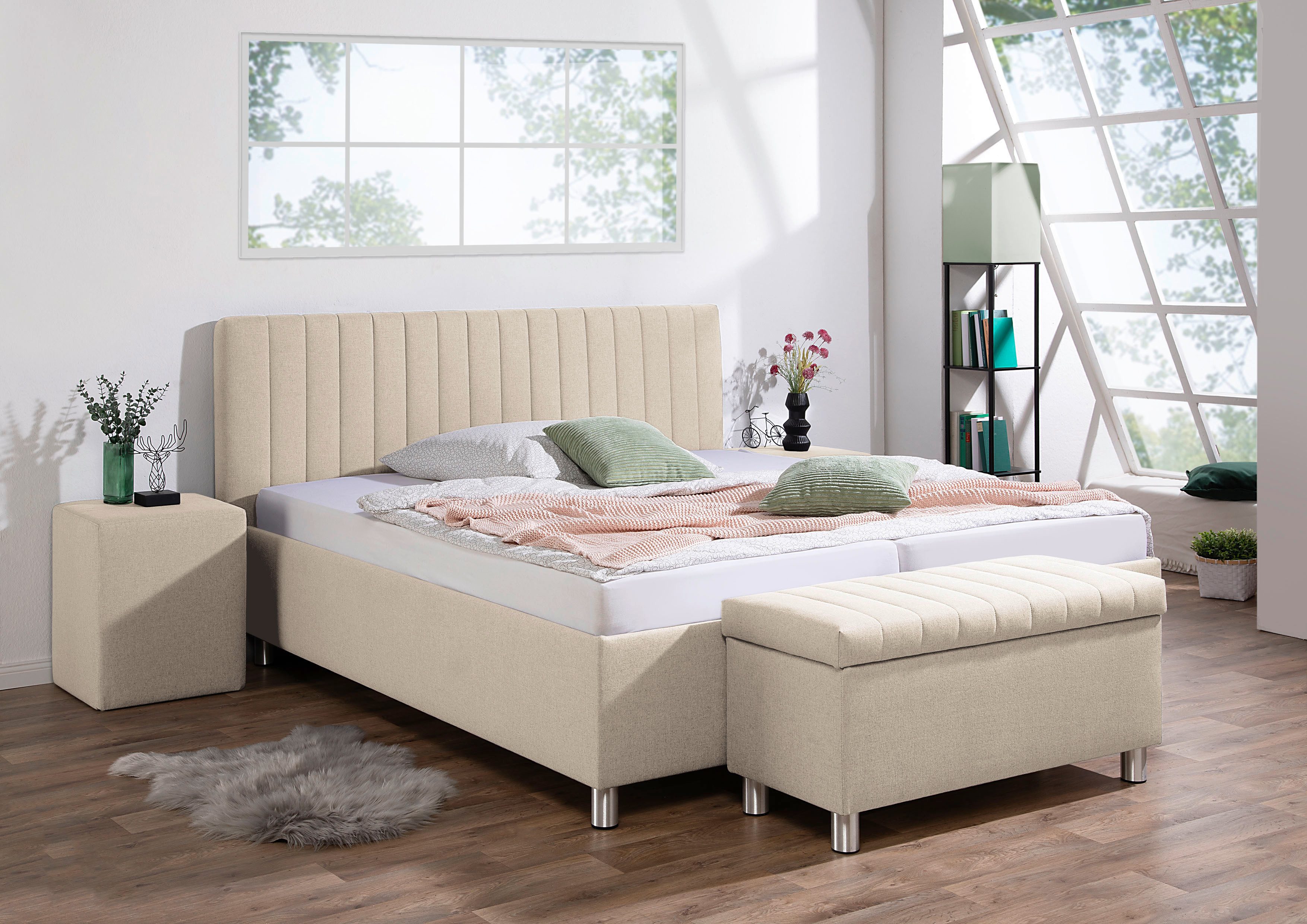 Maintal Gestoffeerd bed Kieferwald met bedlade, optioneel met bonnell- of pocketveringmatras bedden beige