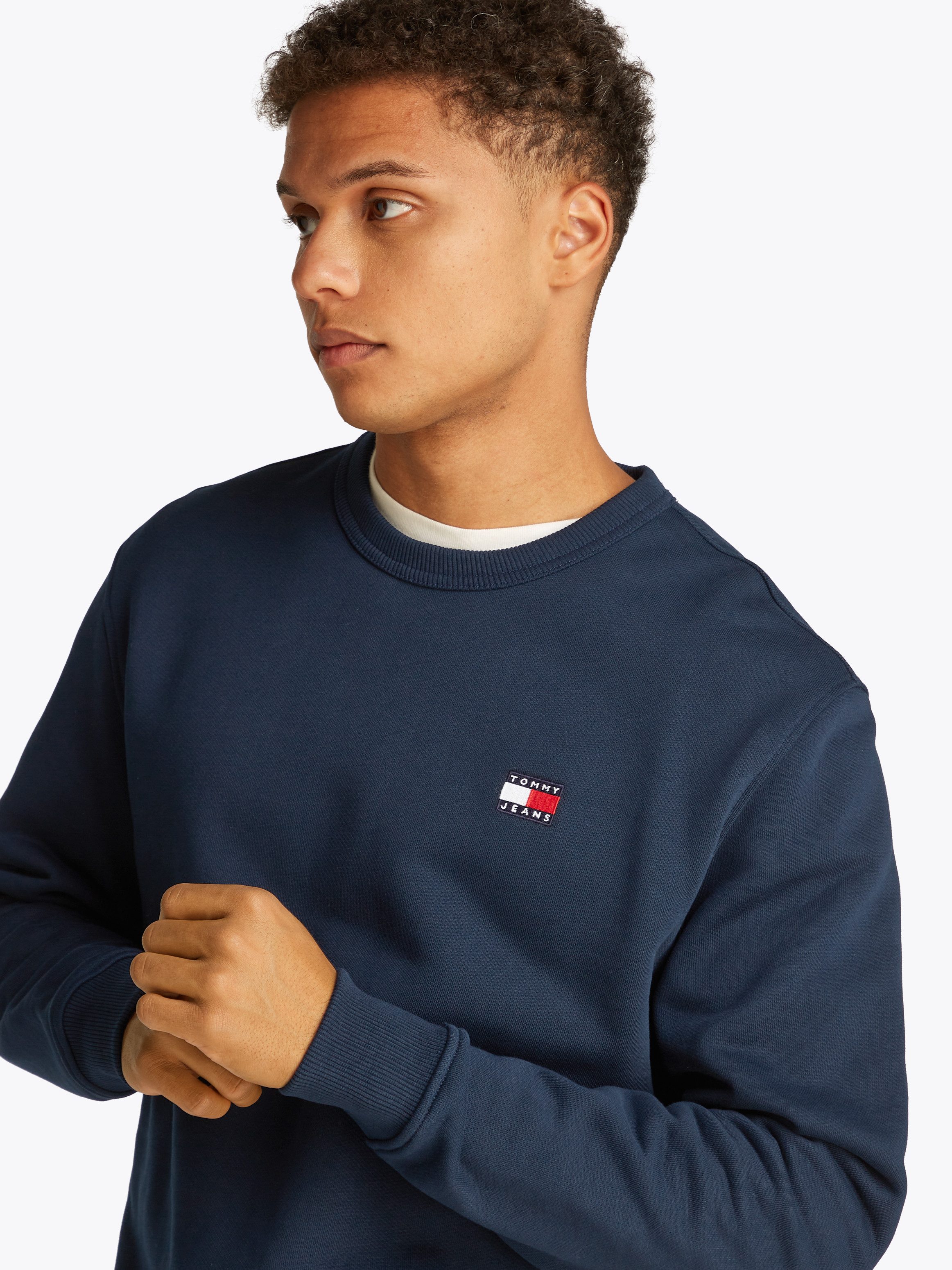 TOMMY JEANS Sweatshirt TJM REG BADGE CREW EXT