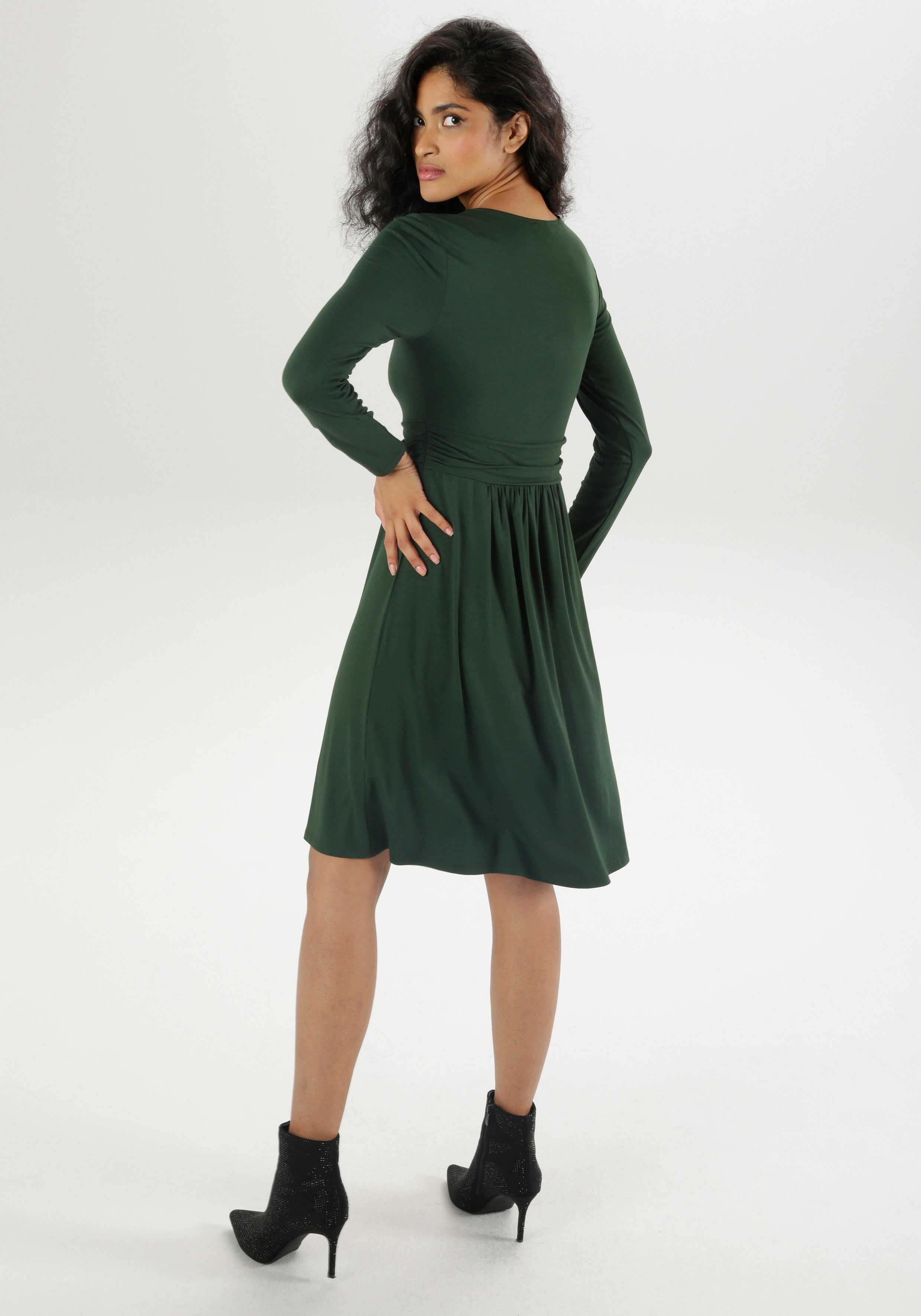 Aniston SELECTED Jerseyjurk met gerimpelde tailleband, effen