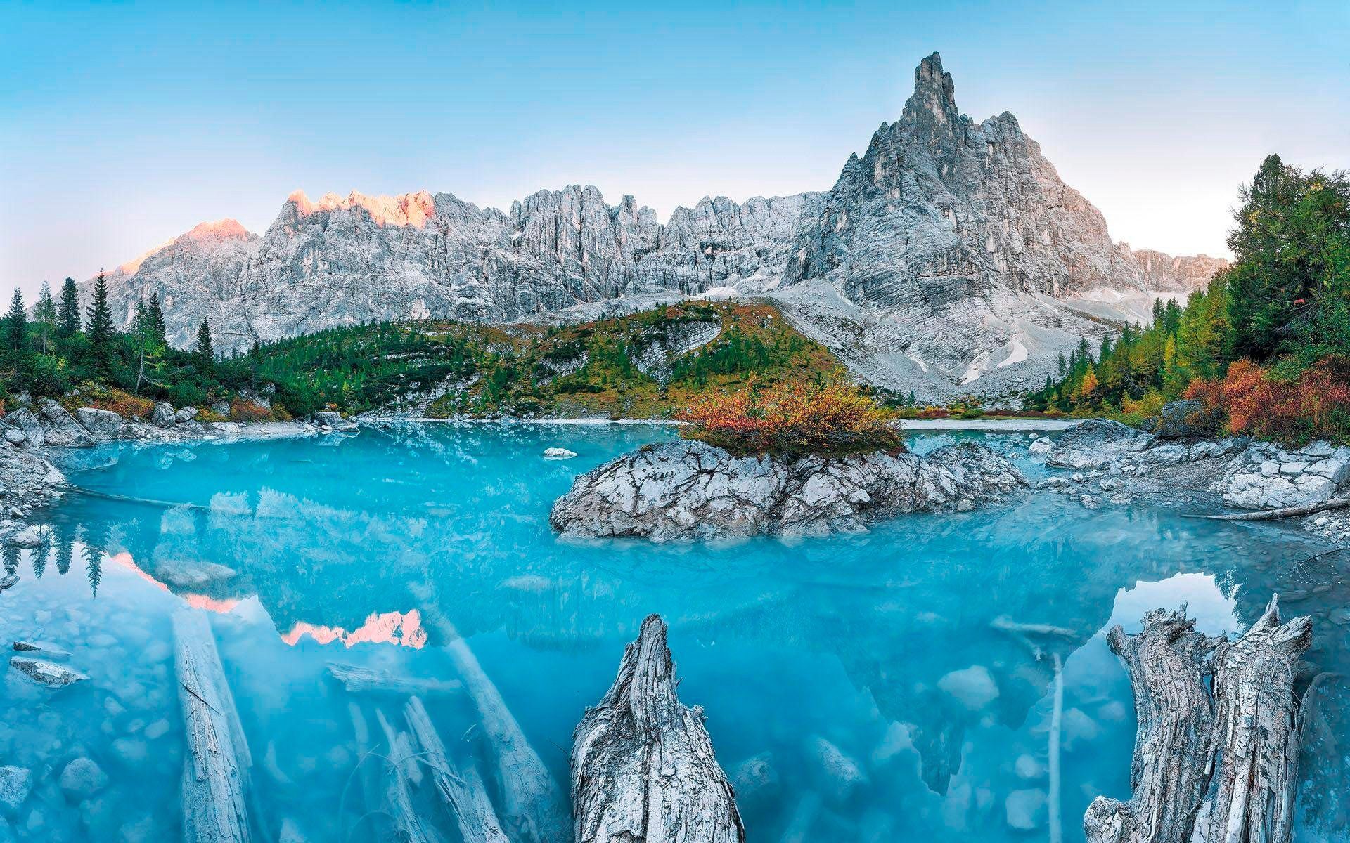 Komar Vliesbehang Digitale print vlies - Alpine Treasure - Afmeting 400 x 250 cm (1 stuk)
