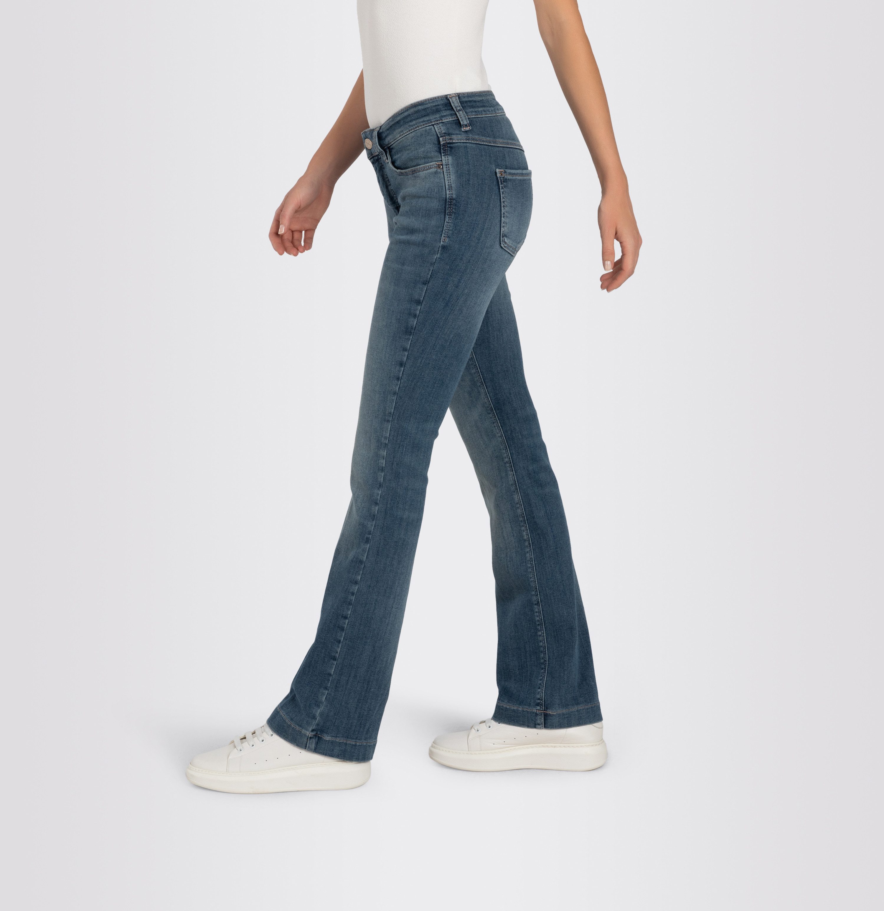 MAC Bootcut jeans Dream-Boot Recht belijnd met iets uitlopende pijpen