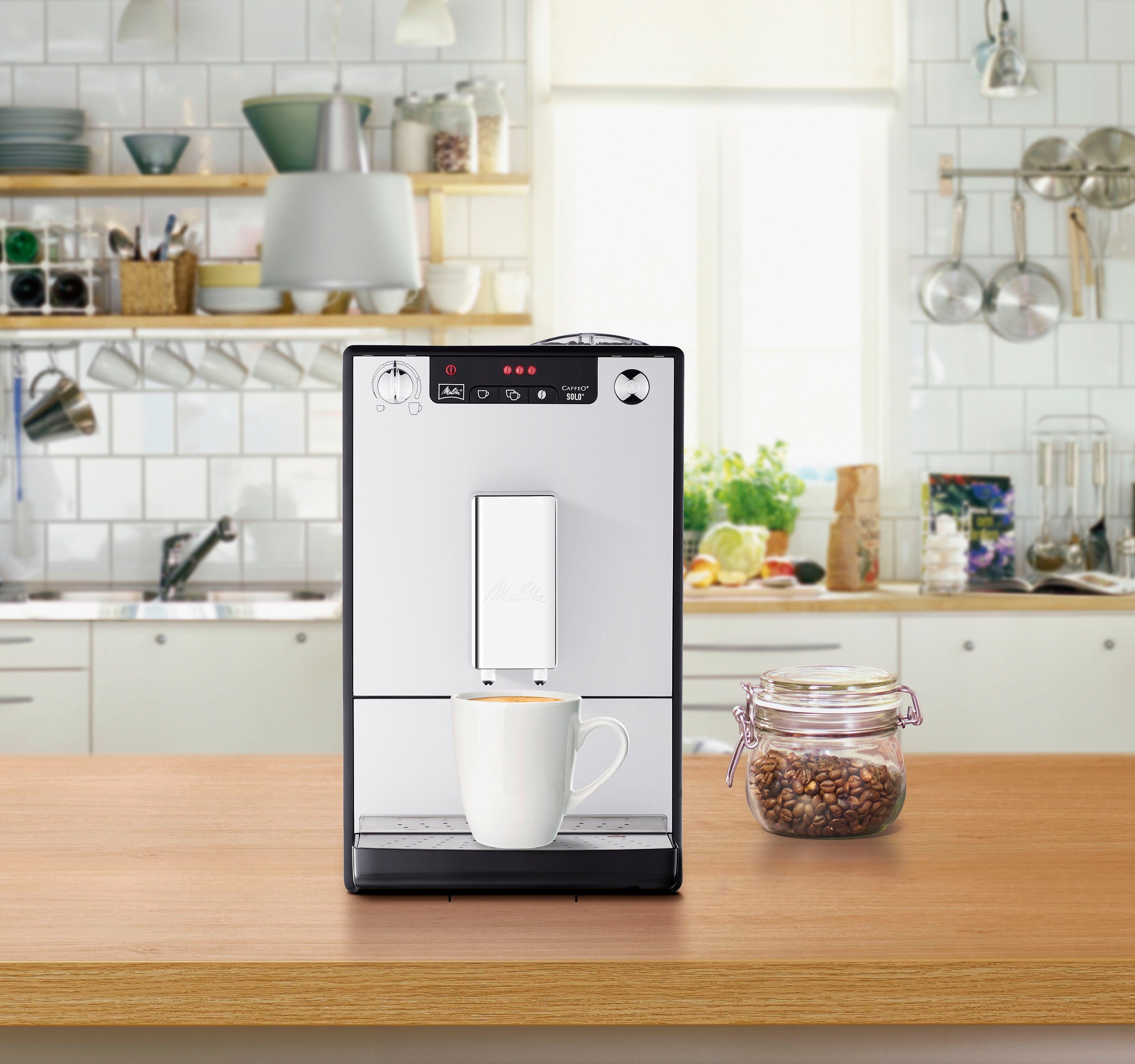 Melitta Volautomatisch koffiezetapparaat Solo® E950-201, zwart, Perfect voor caffè crema & espresso, slechts 20 cm breed