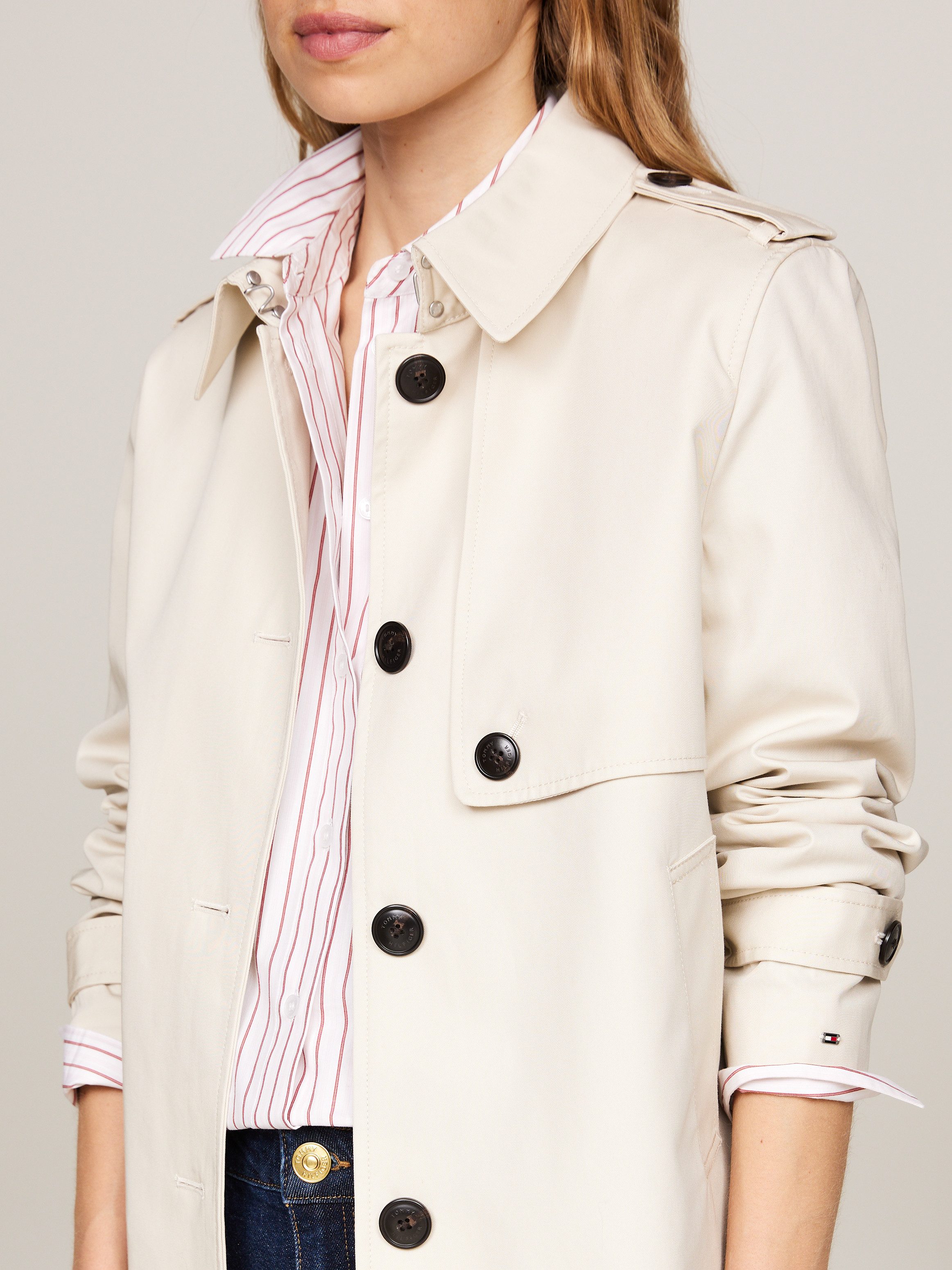 Tommy Hilfiger Kort jack COTTON SB SHORT TRENCH met typische trenchdetails