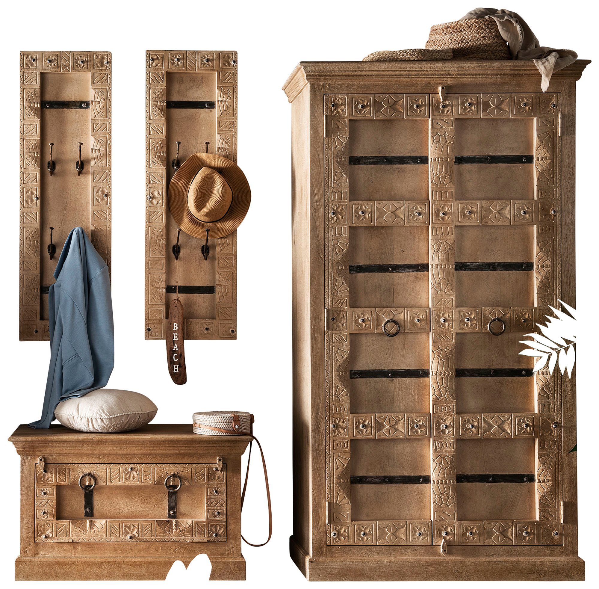 SIT Halmeubelset Front met ingewikkelde houtsnijwerk, ringgrepen & beslag van metaal (set, 4-delig) wandkapstokken beige