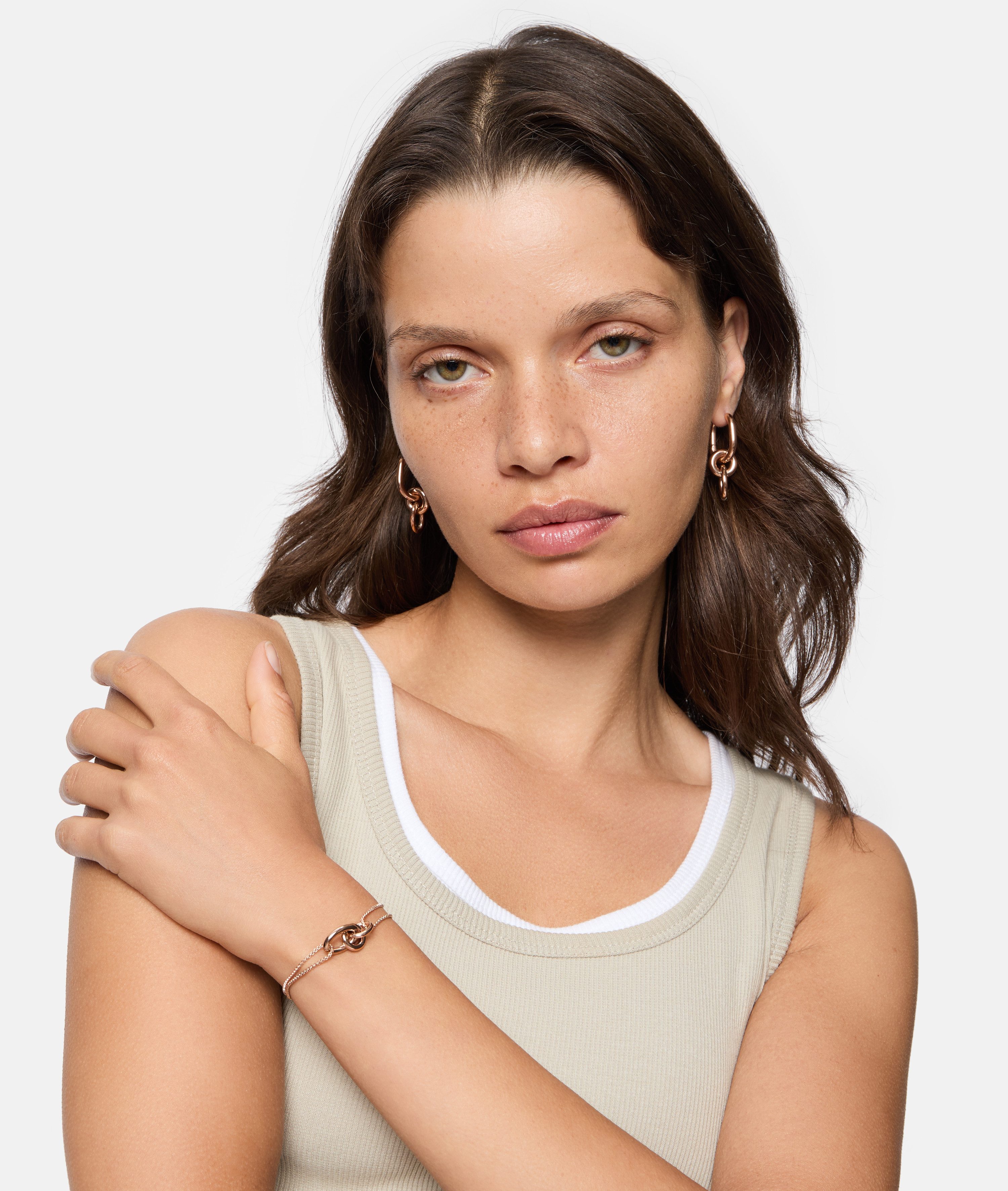 Liebeskind Berlin Paar creolen Sieraden cadeau roestvrijstalen oorbellen Modern Knot