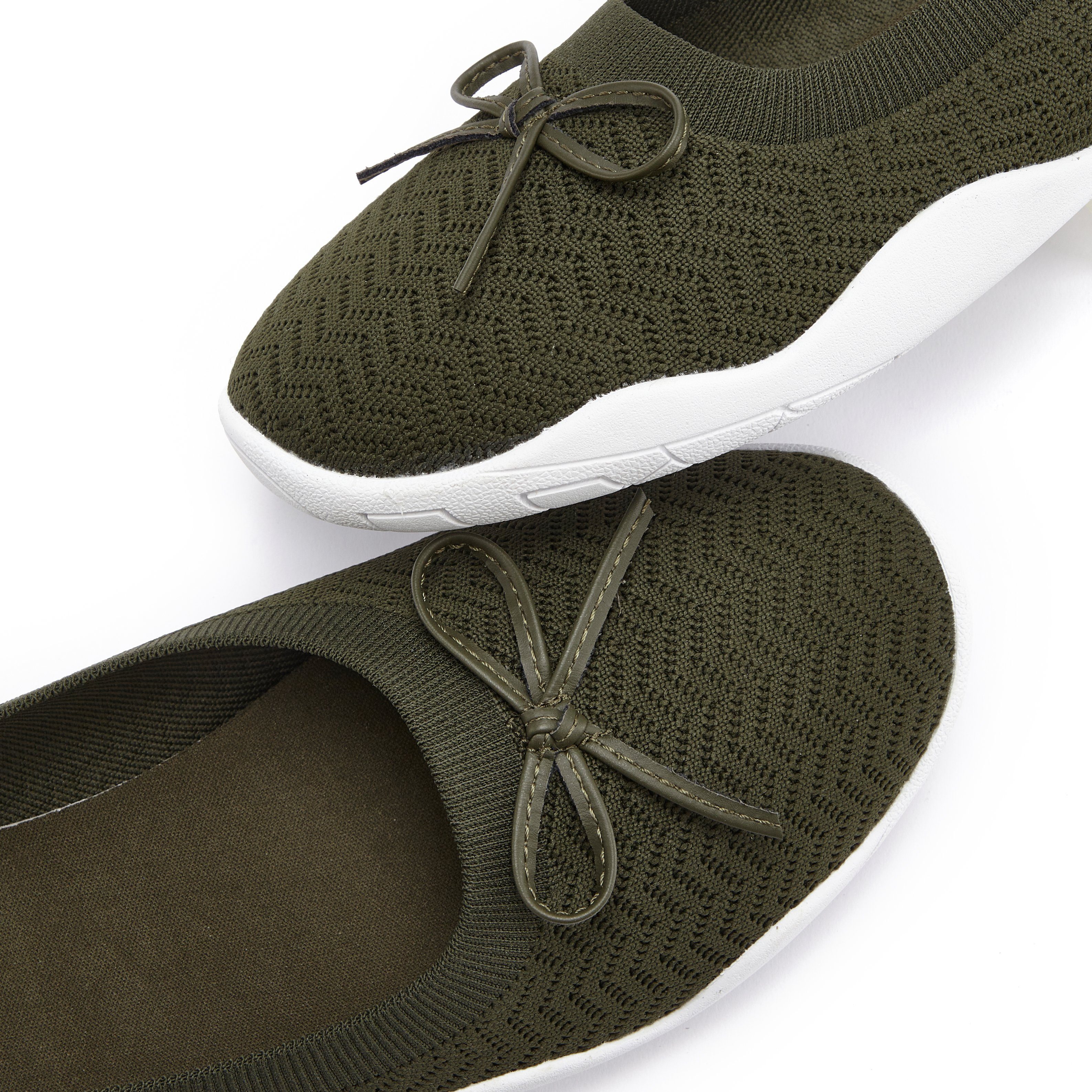 Lascana Sneaker ballerina's Slipper, lage schoen, slip-on sneaker ultralicht VEGAN