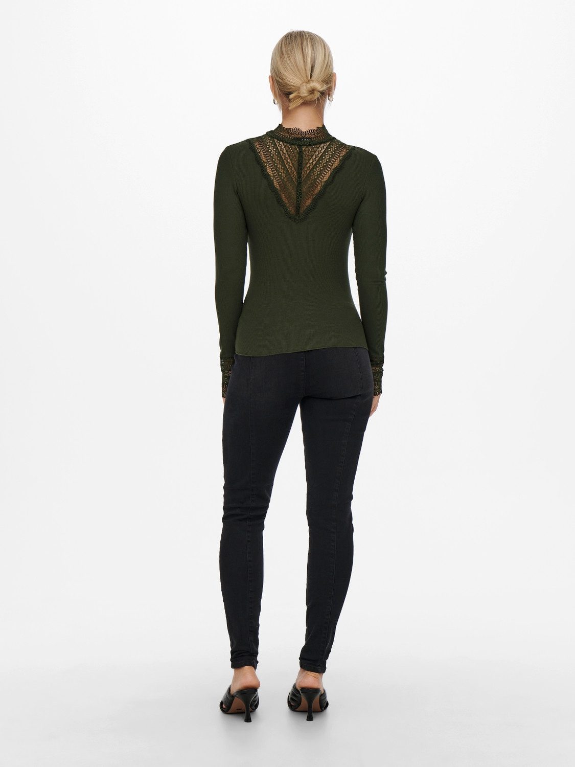 Only Kanten shirt ONLTILDE L/S HIGH NECK LACE TOP JRS