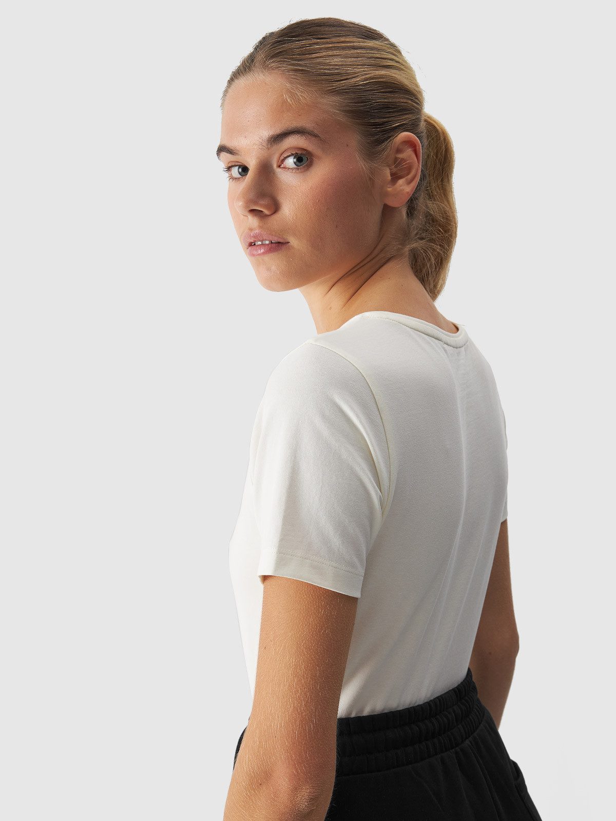 4F T-shirt