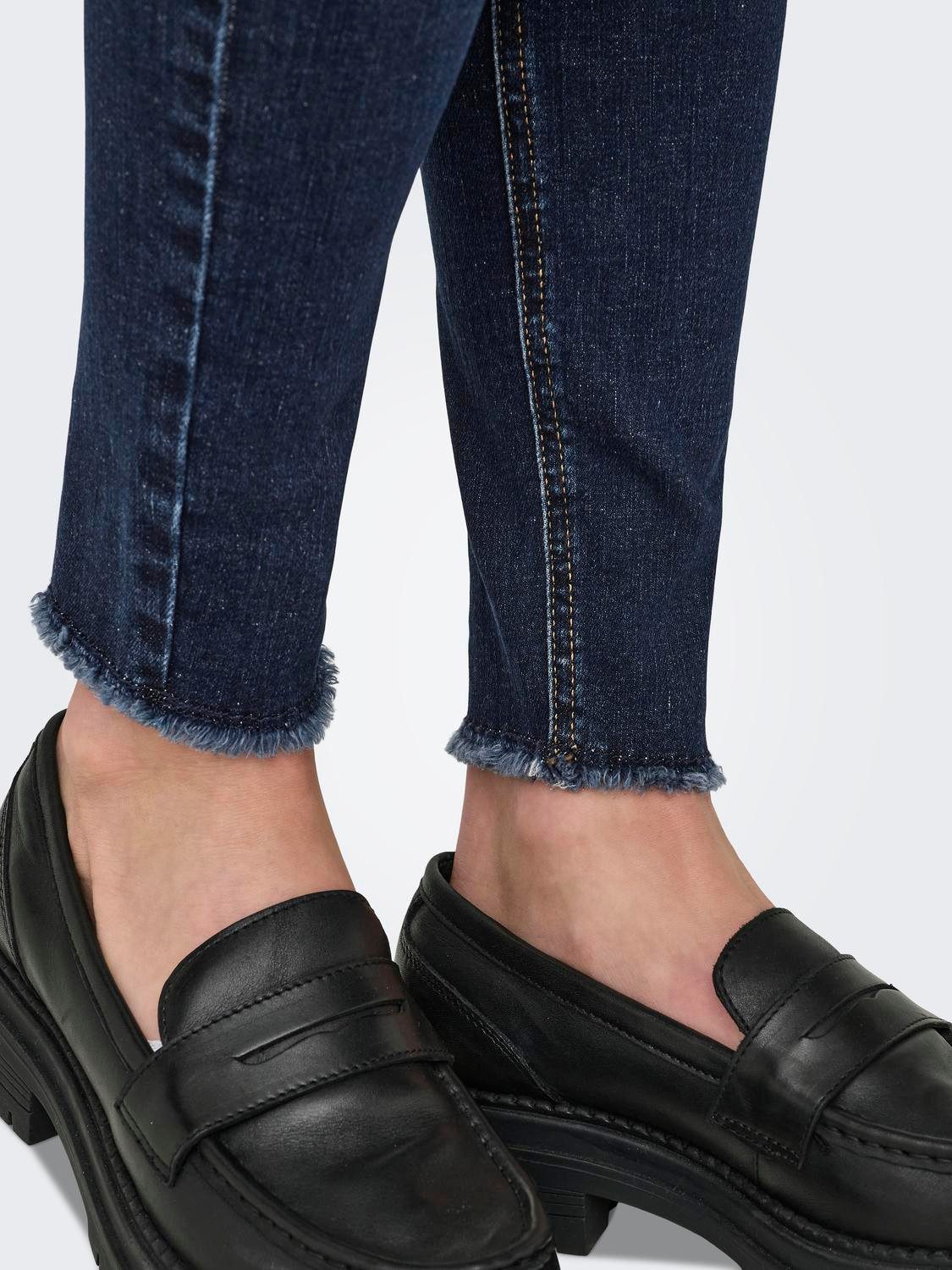 Only Skinny fit jeans ONLBLUSH MID SK ANKLE RW DNM DOT245 NOOS
