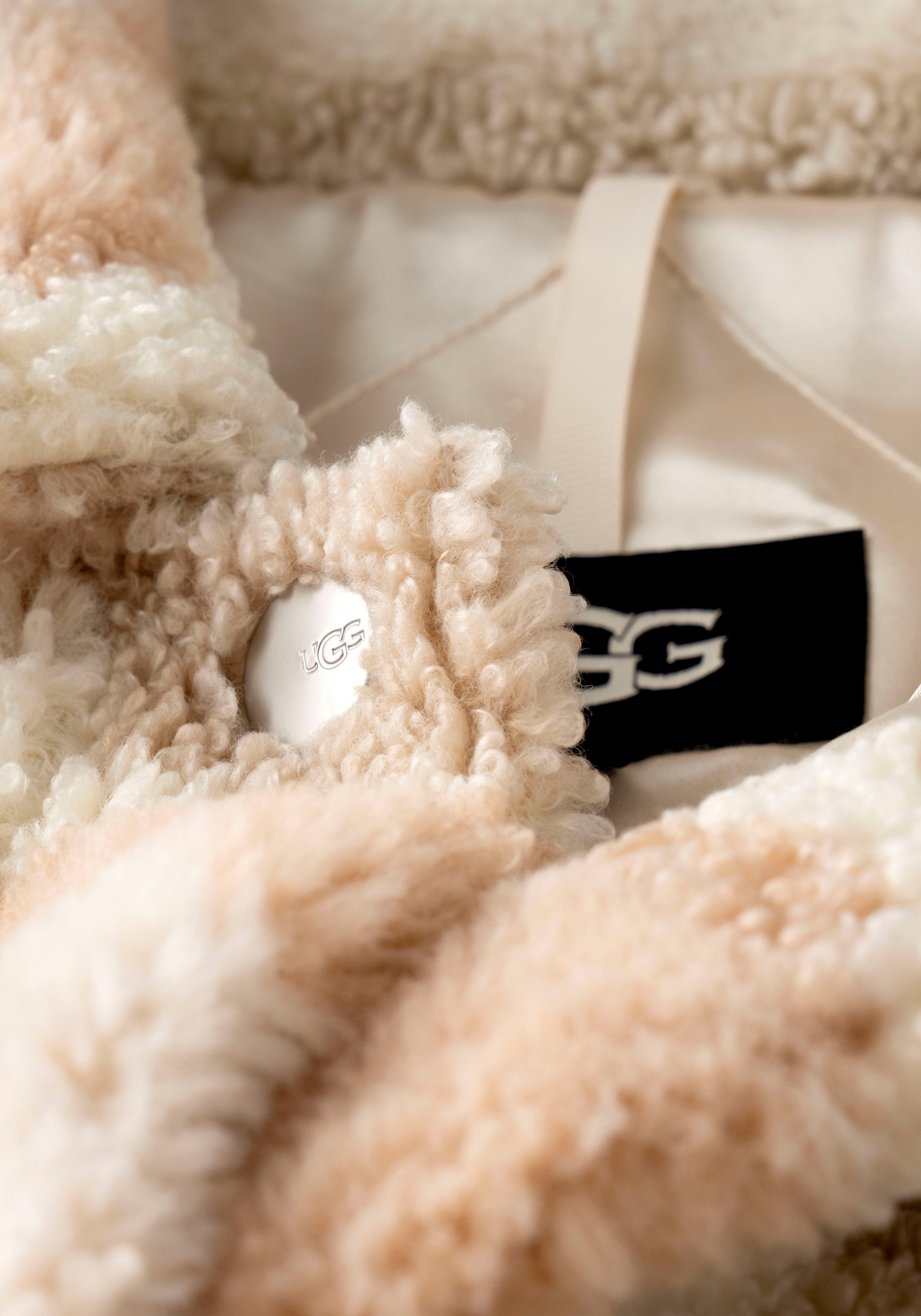 UGG Pluchen jack FRANKIE UGGFLUFF JACKET TOPA