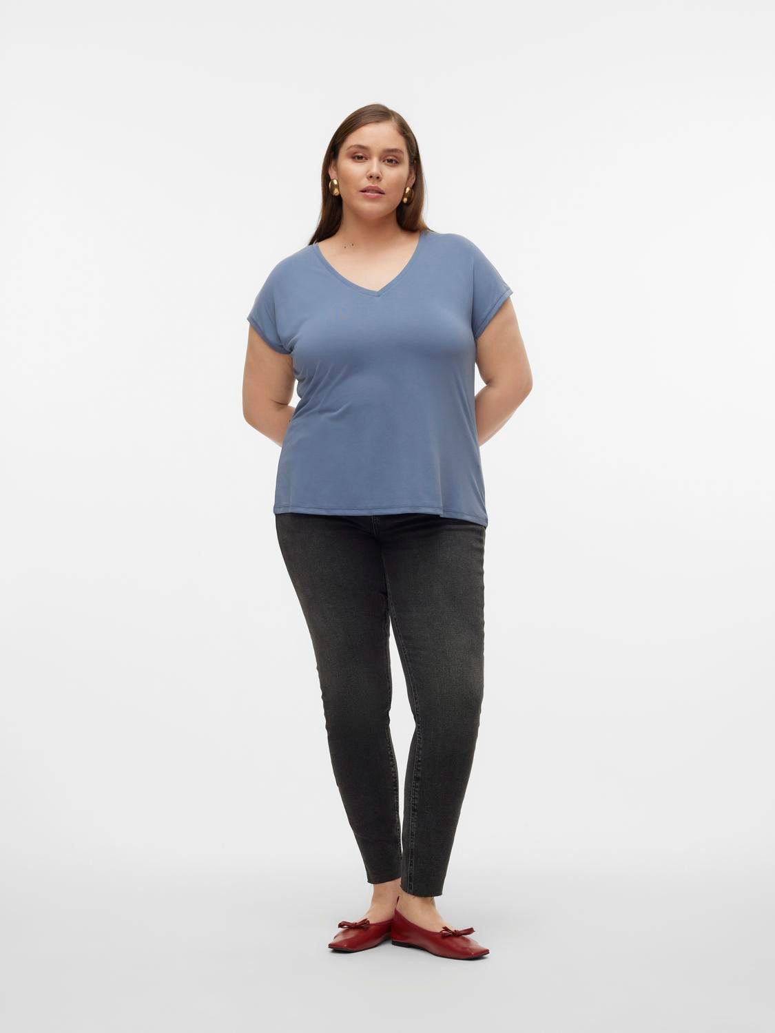 Vero Moda Curve Shirt met V-hals VMFILLI SS V-NECK TEE GA CURVE