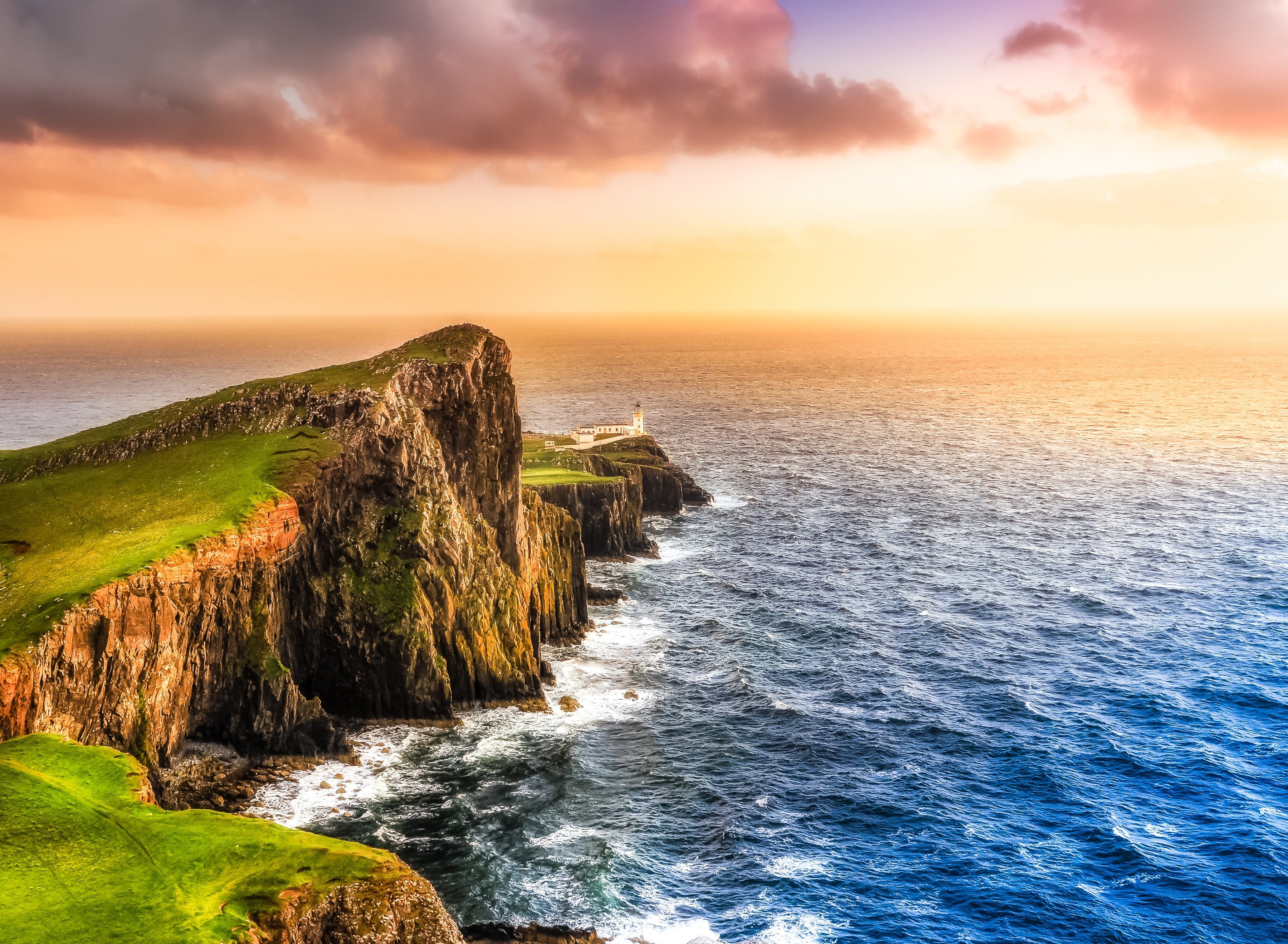 Papermoon Fotobehang Neist Point Lighthouse