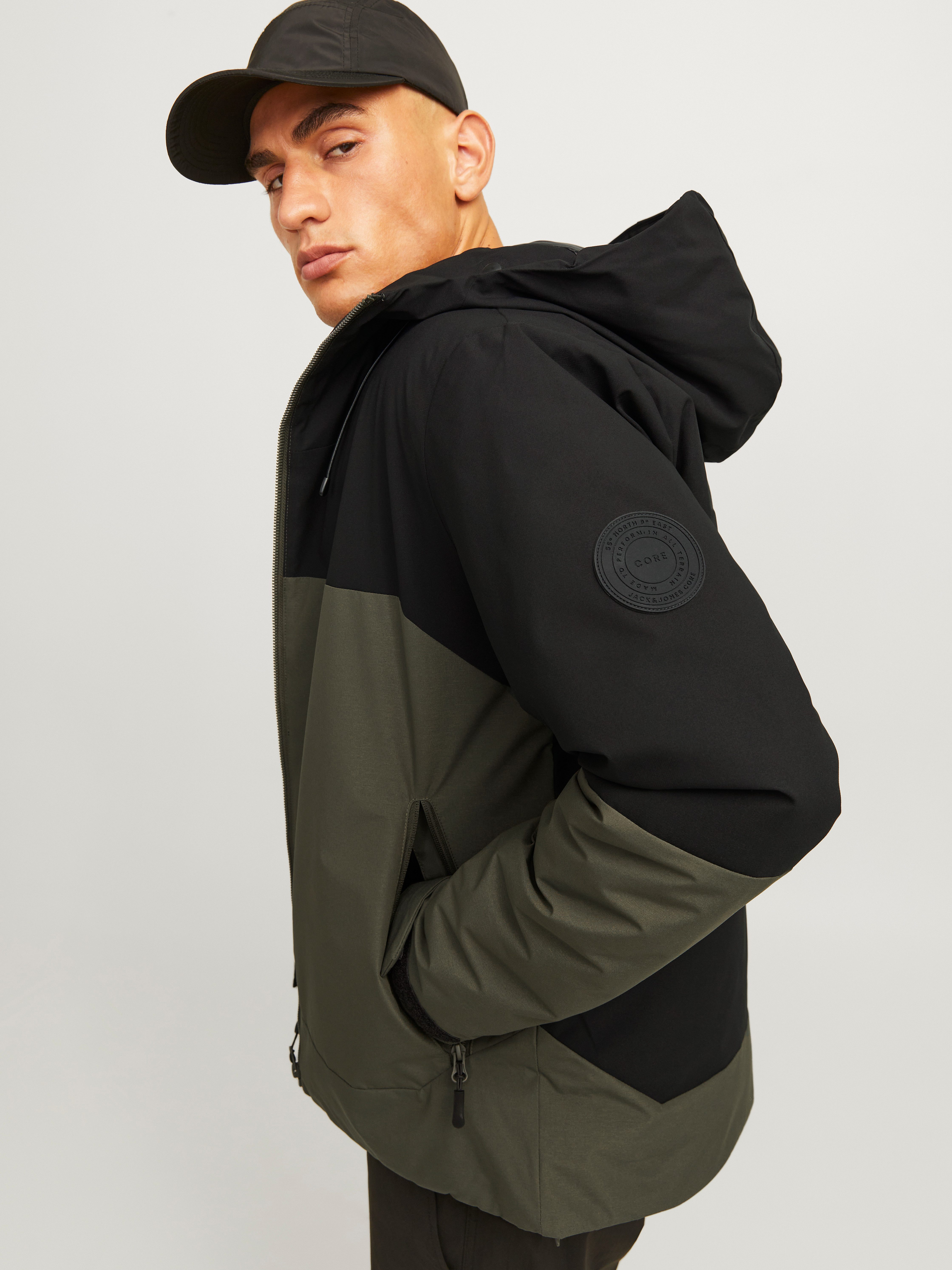 Jack & Jones Outdoorjack JCOAIDEN TRANSITIONAL JACKET SN