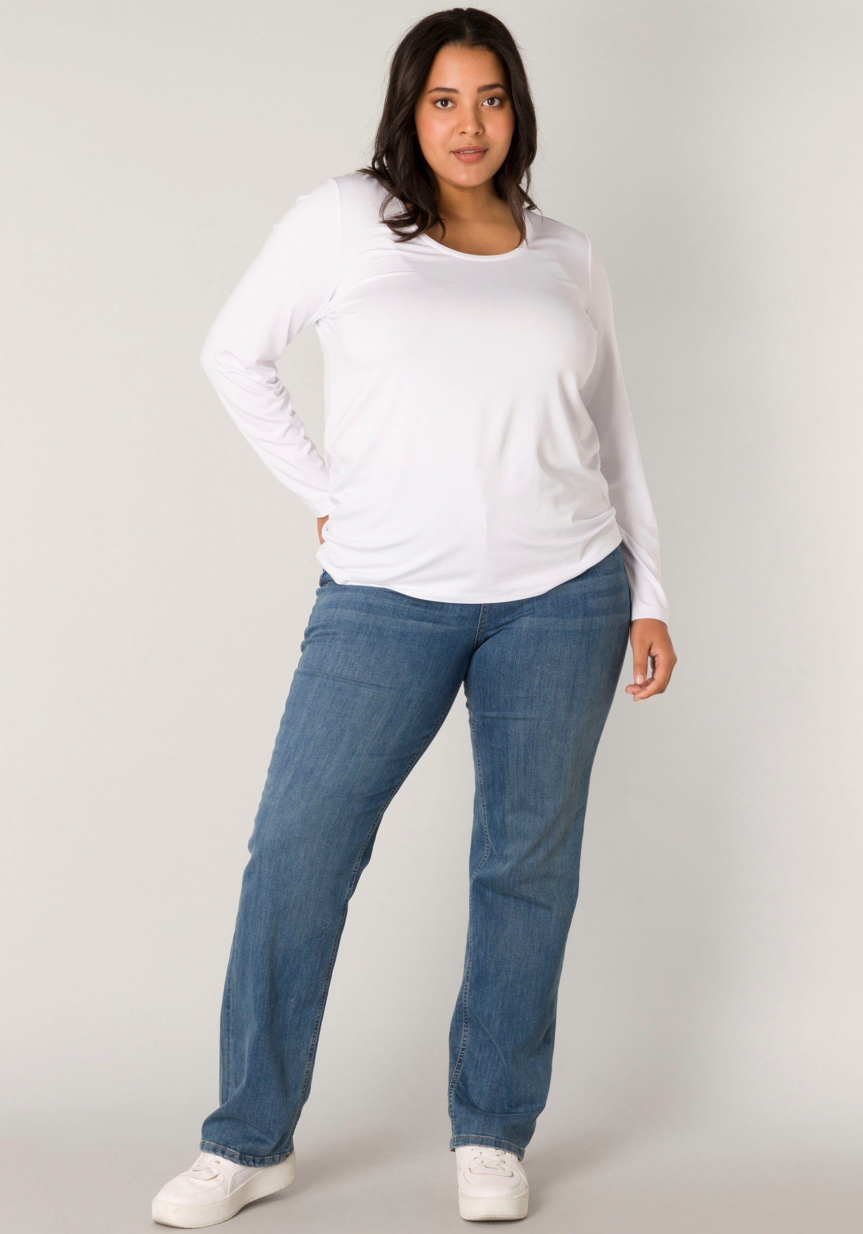Base Level Curvy Shirt met lange mouwen met een ronde hals