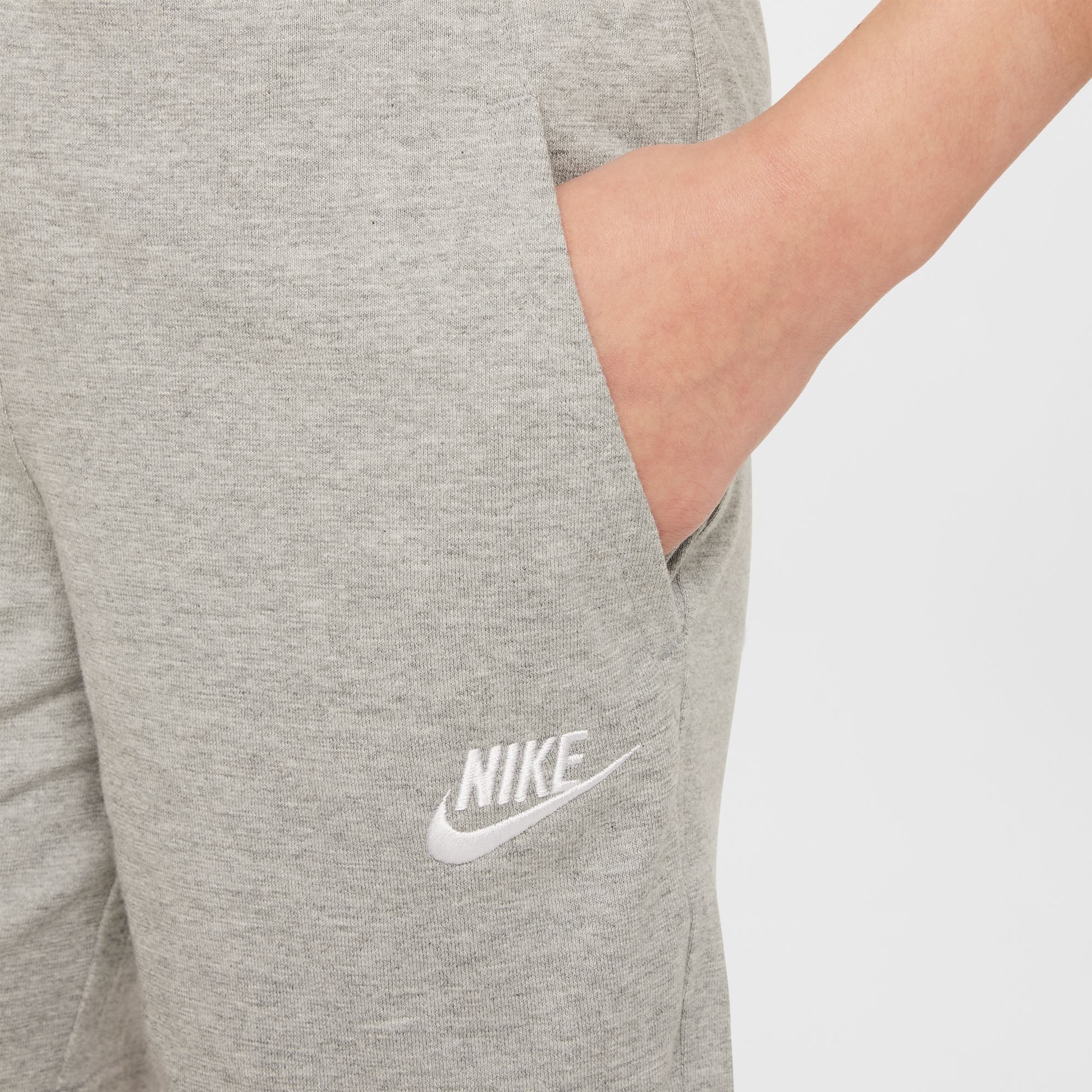 Nike Sportswear Trainingsshort K NSW CLUB KNIT SHORT 6IN LBR