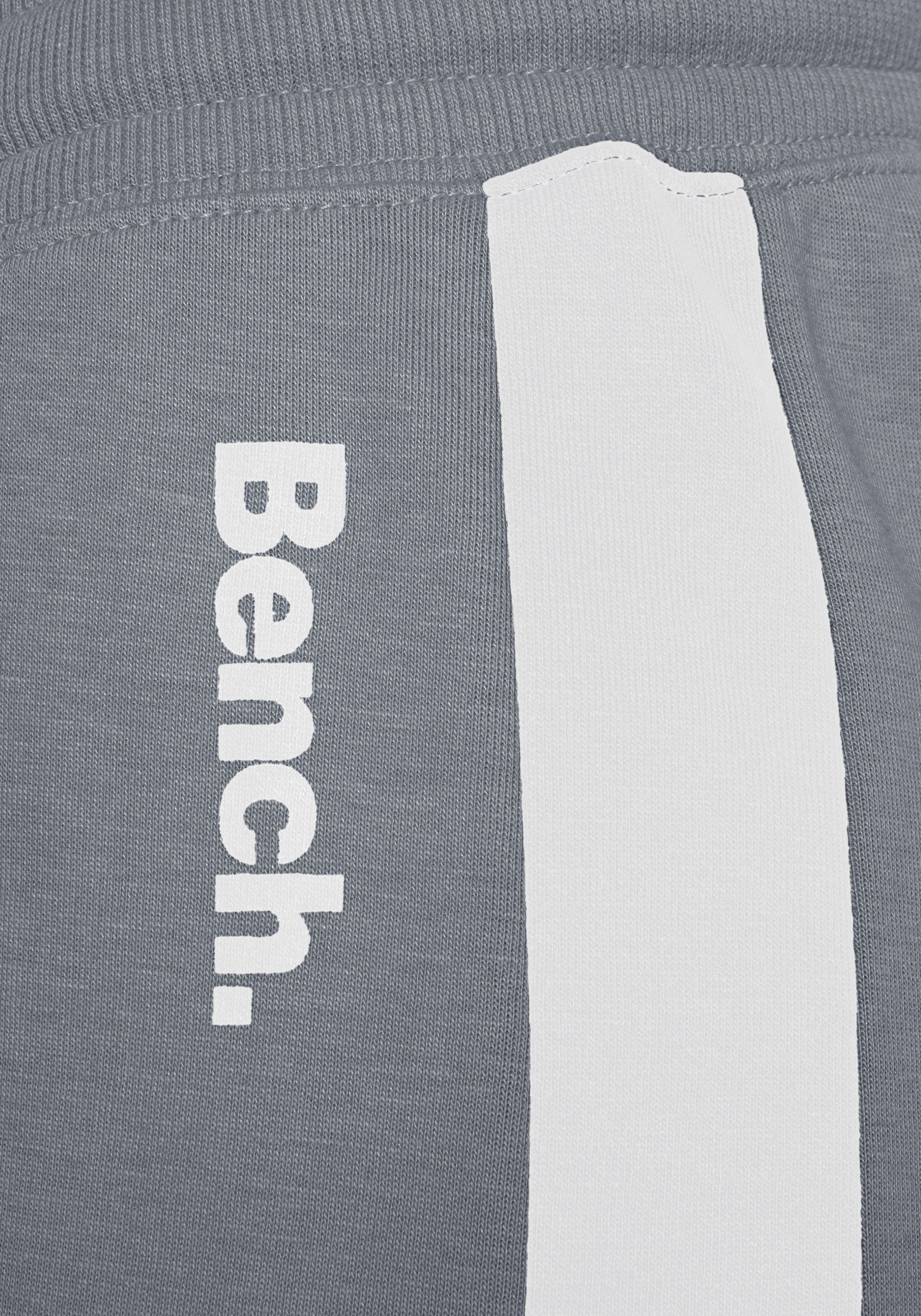 Bench. Loungewear Loungebroek met zijstrepen en rechte pijpen, loungepak