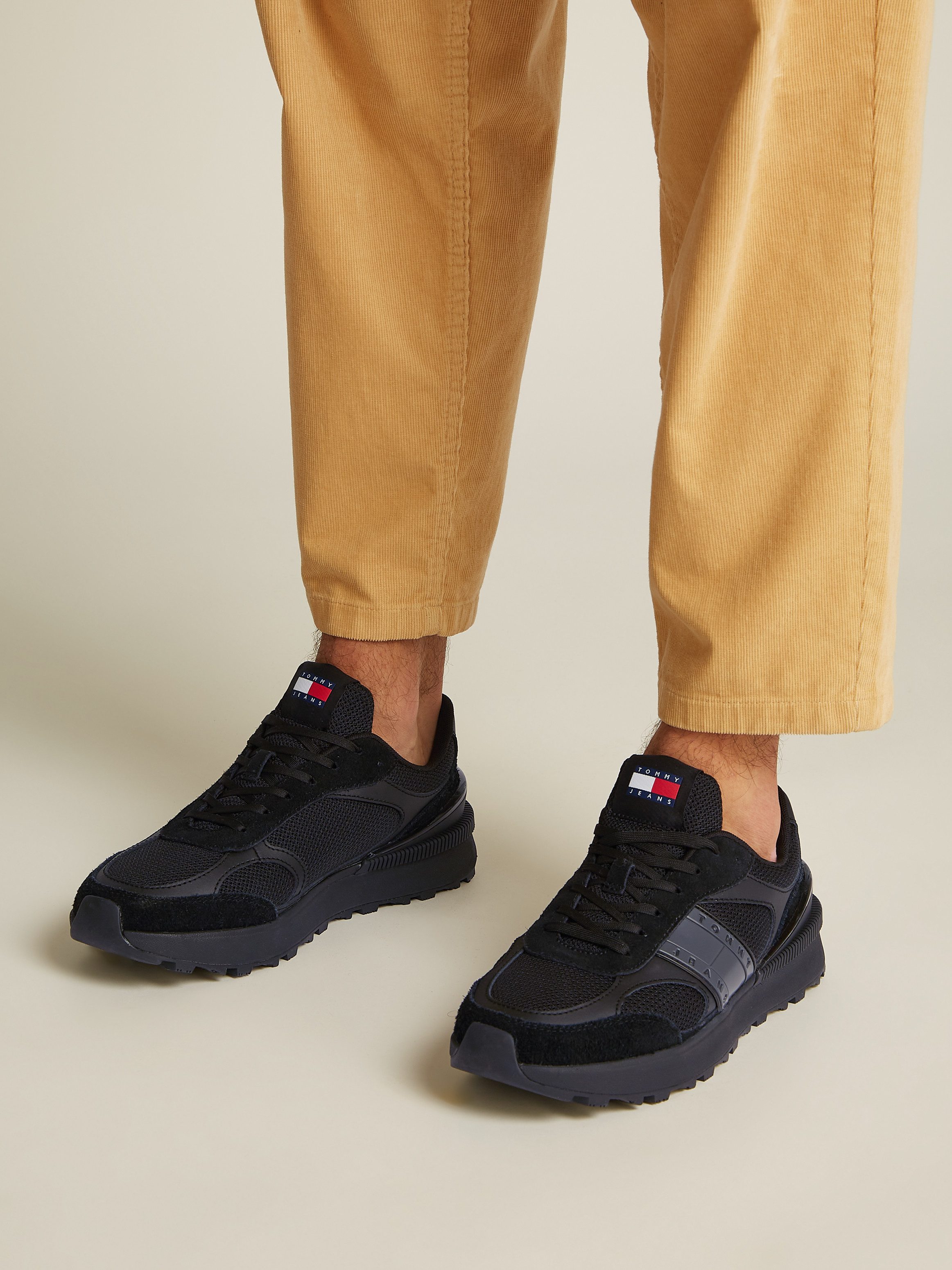 TOMMY JEANS Sneakers TJM TECHNICAL RUNNER ESS , vrijetijdsschoen, halfschoen, veterschoen met gepolsterde schacht