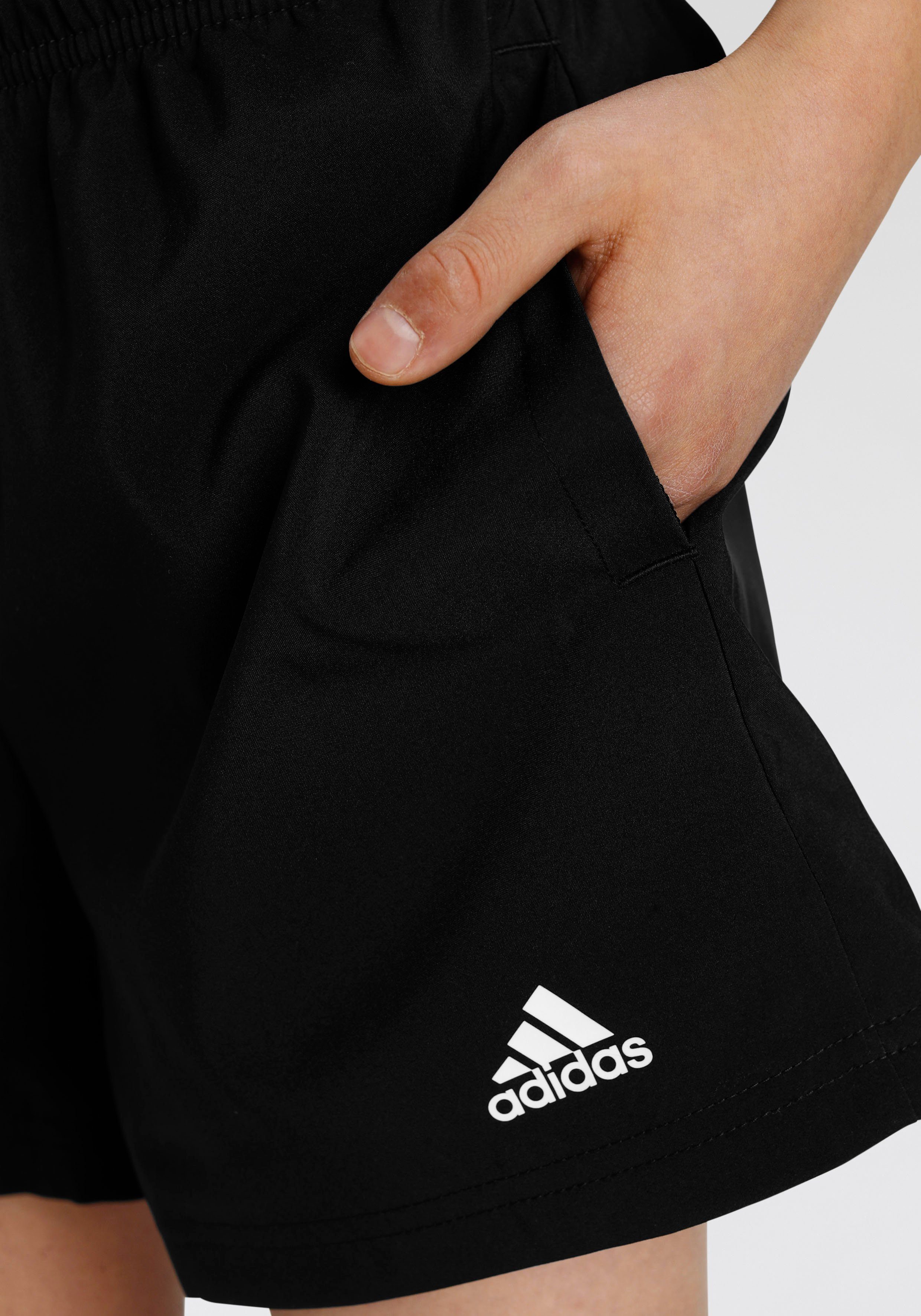 adidas Sportswear Short ESSENTIALS SMALL LOGO CHELSEA (1-delig)