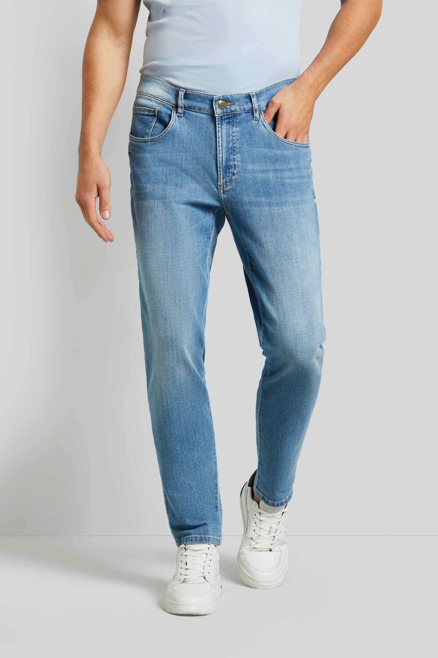 Bugatti 5-pocket jeans in tapered fit