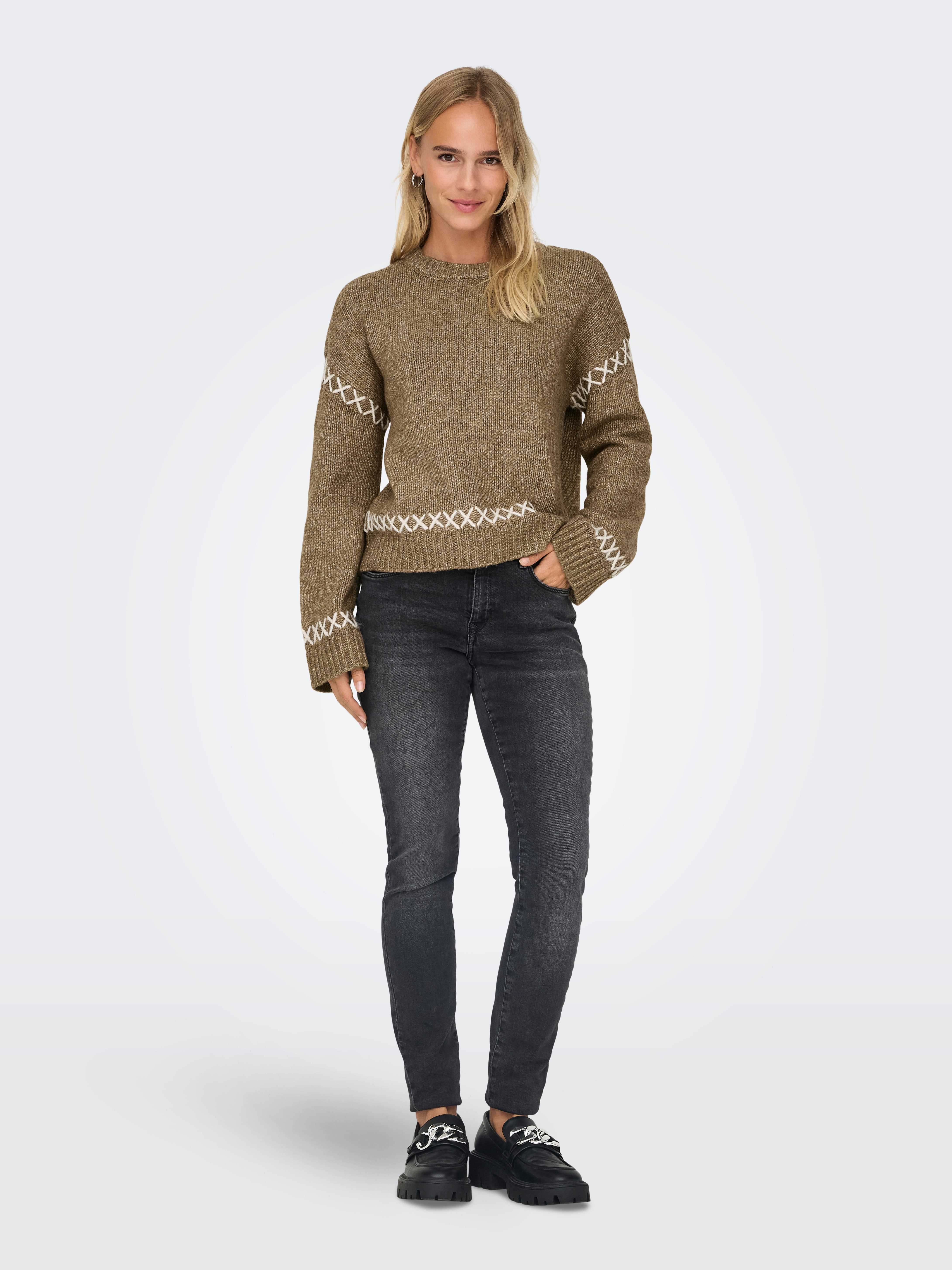 Only Trui met ronde hals ONLAMANDA LIFE LS O-NECK DETAIL CC KNT