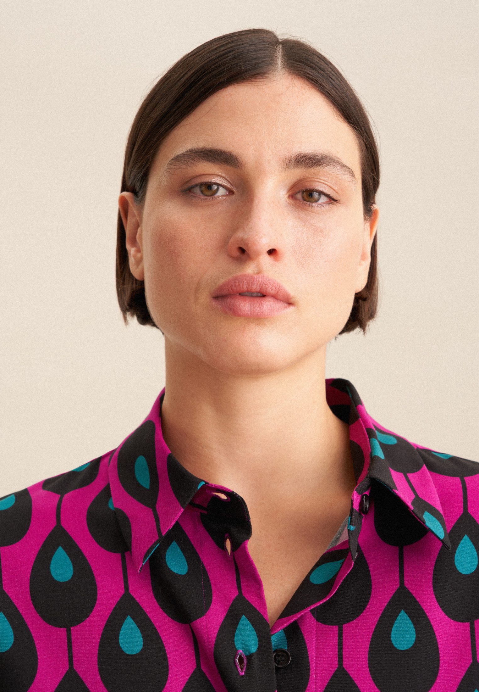 seidensticker Overhemdblouse Zwarte roos Lange mouwen kraag print