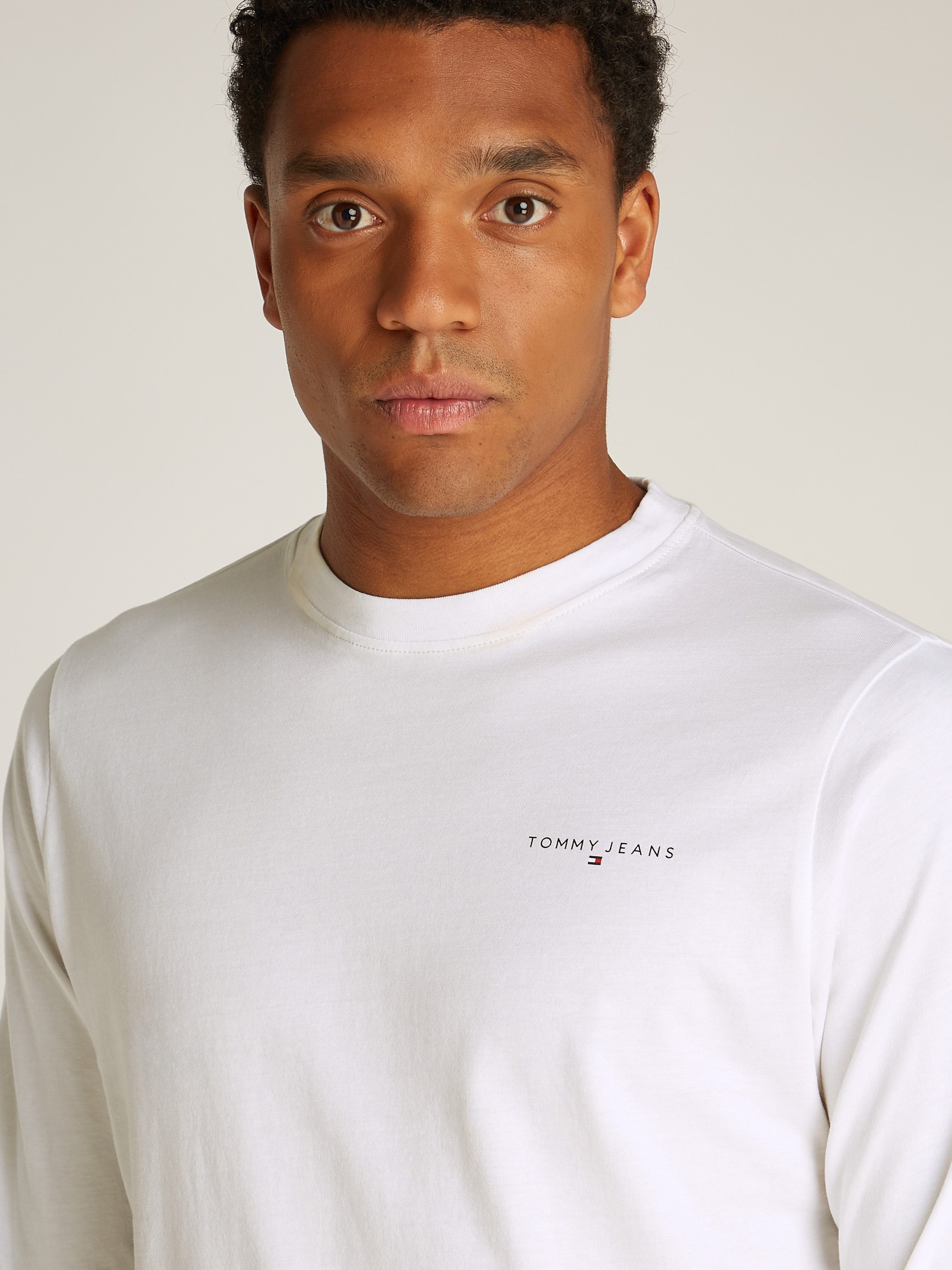 Tommy Jeans Plus Longsleeve TJM SLIM LINEAR CHST L/S TEE EXT
