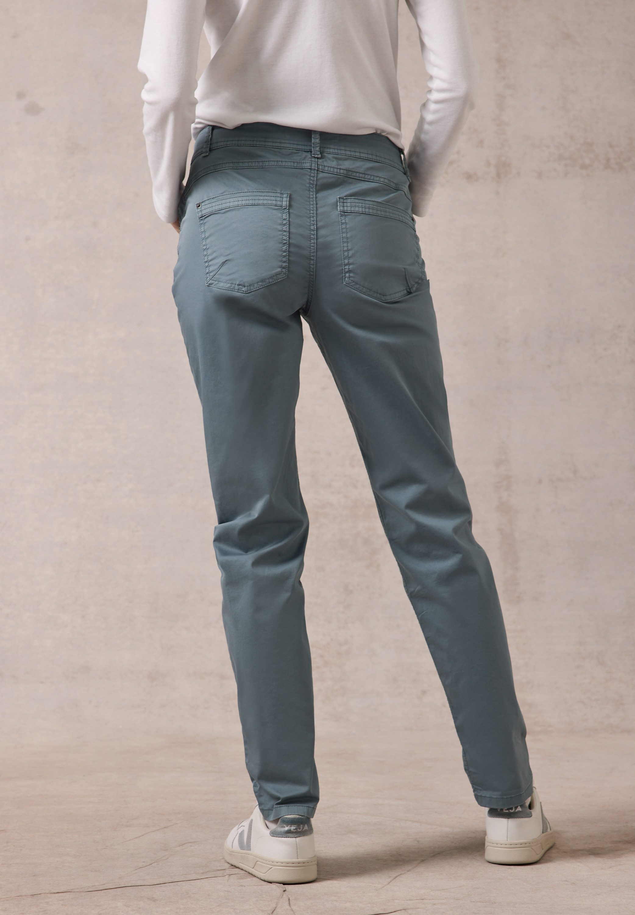 Cecil Chino Stijl Scarlett