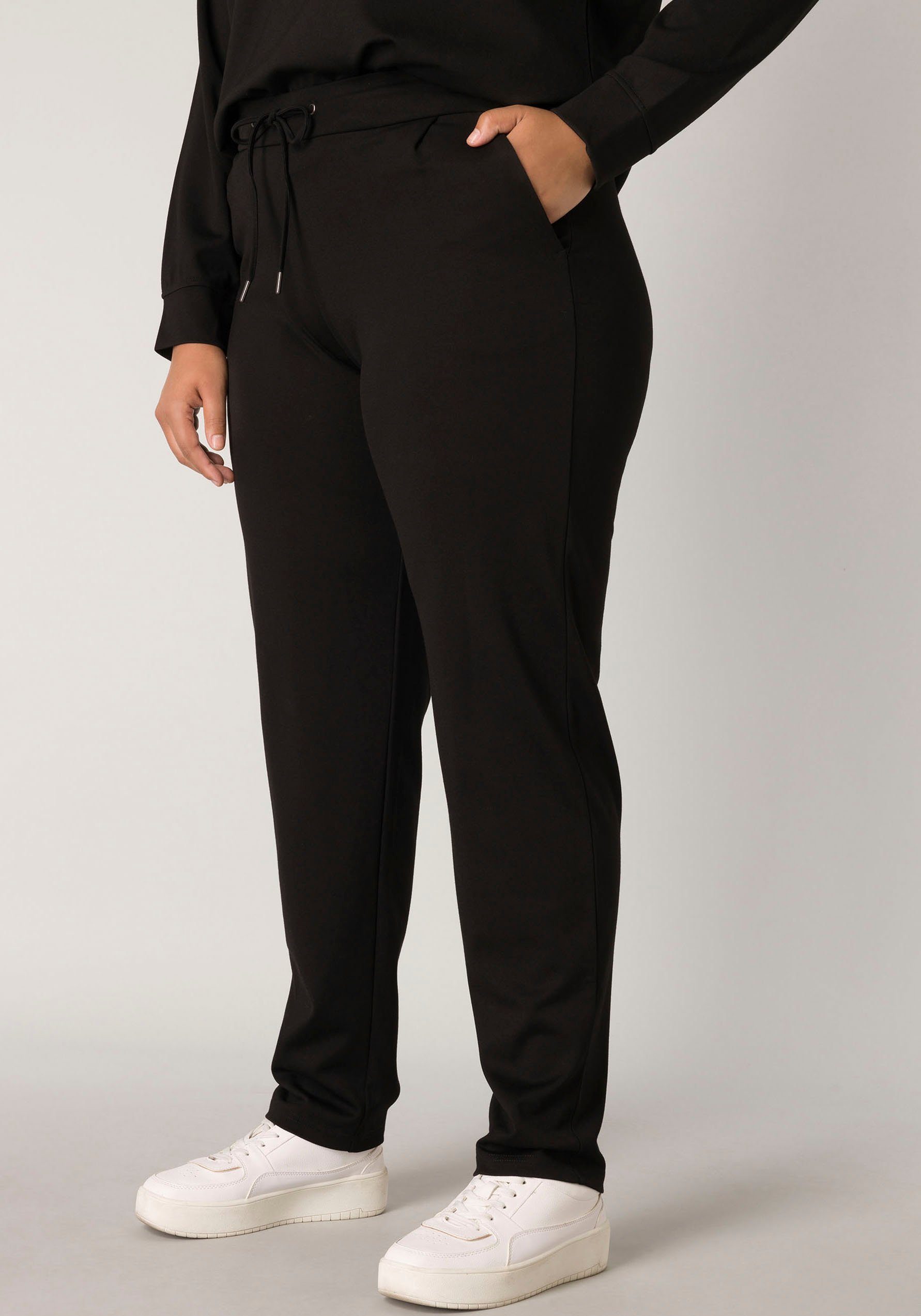 Base Level Curvy Sweatbroek BAS-YOANNA