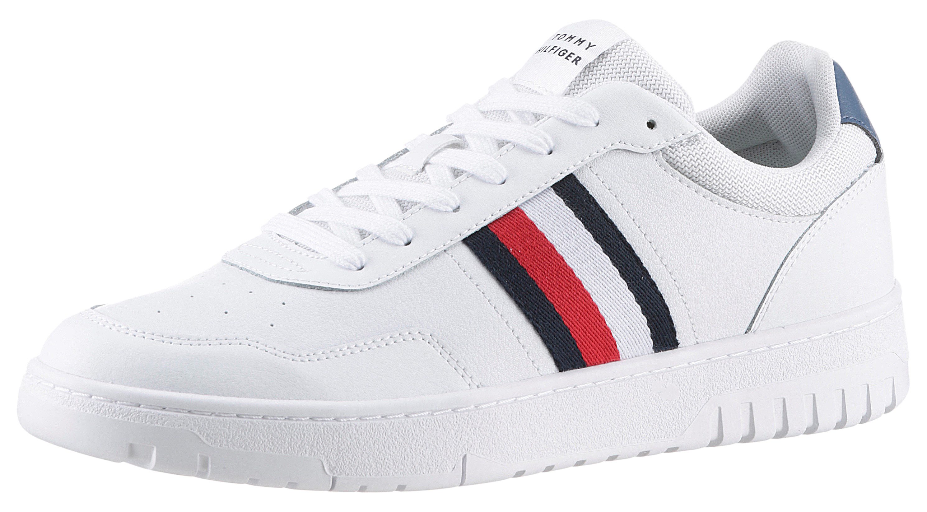 Tommy Hilfiger Plateausneakers TH BASKET CORE LITE vrijetijdsschoen, lage schoen, veterschoen met gepolsterde schacht