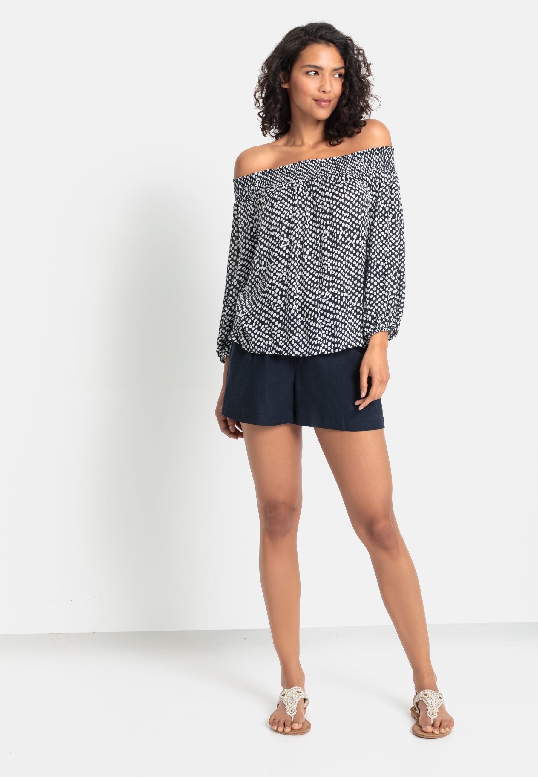 Lascana Blouse met carmenhals in een lichte gekreukte crinkle look, damesblouse, off-the-shoulder