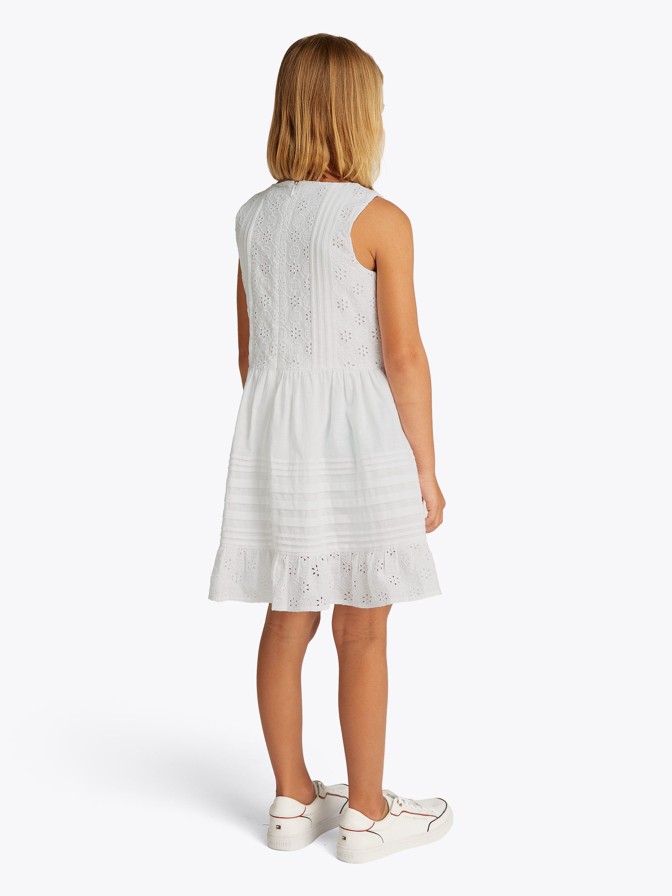 Tommy Hilfiger Zomerjurk EMBROIDERED COTTON DRESS SLVLS met delicate gaatjesborduursel, met biezen