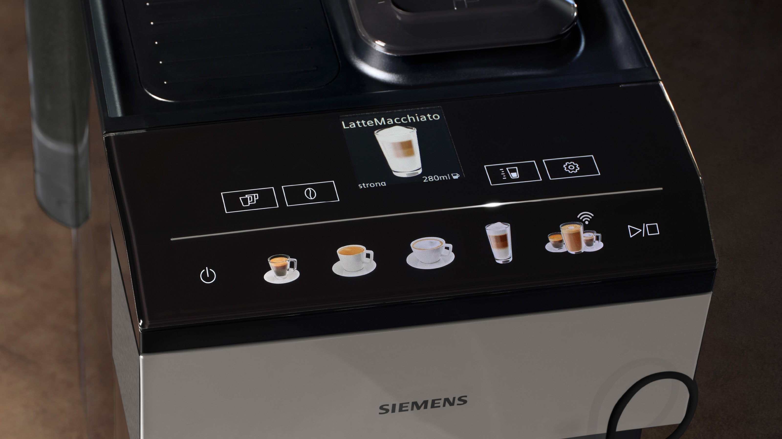 SIEMENS Volautomatisch koffiezetapparaat EQ500 integral TP516DX3, App-bediening, dubbele kopjesfunctie, intuïtief kleurendisplay, automatische stoomreiniging, roestvrij staal