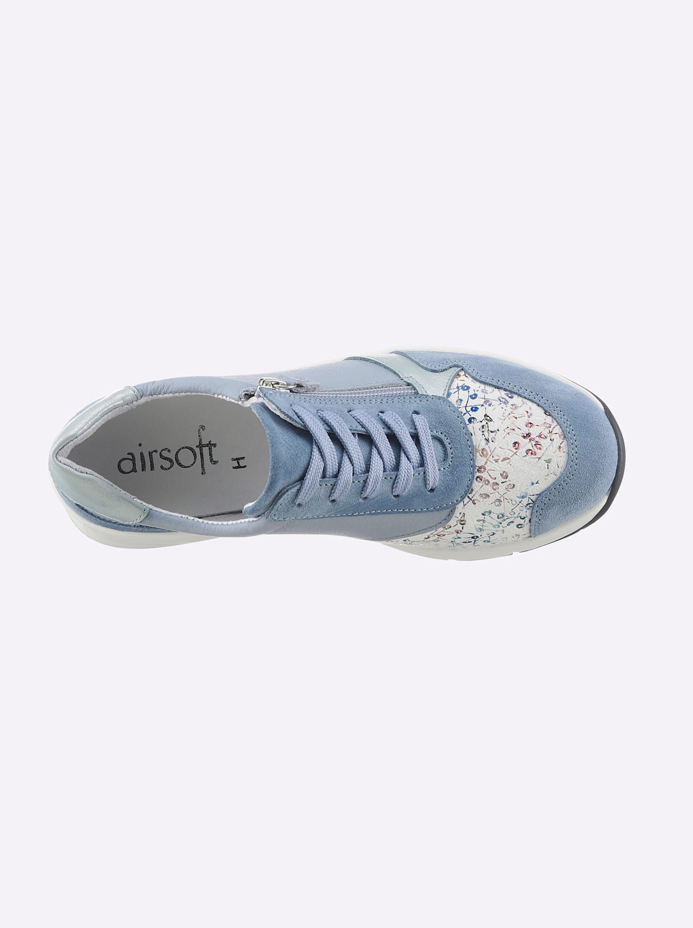 Casual Looks Sneakers