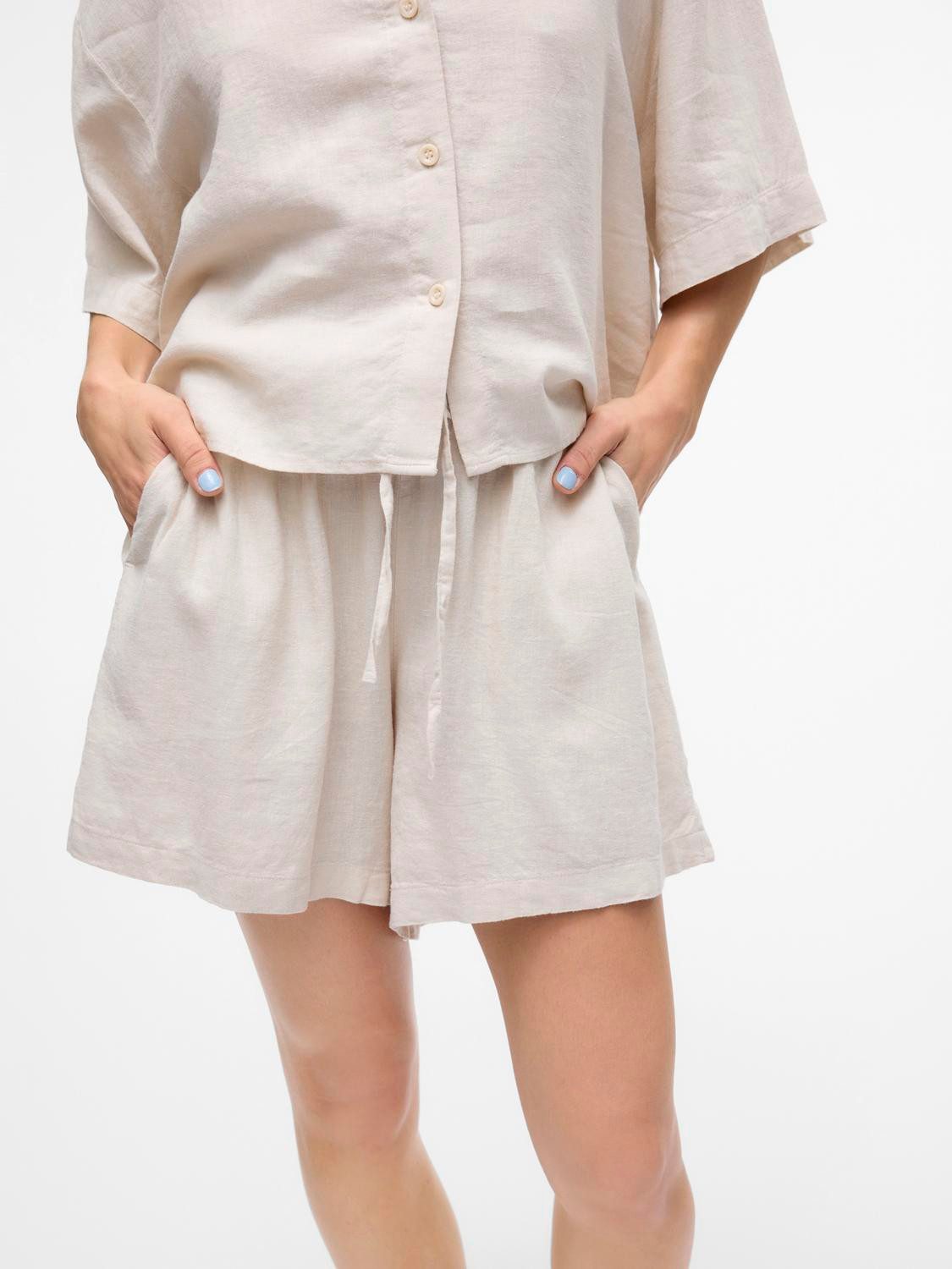 Vero Moda Short VMLINN LINEN SHORTS WVN NOOS