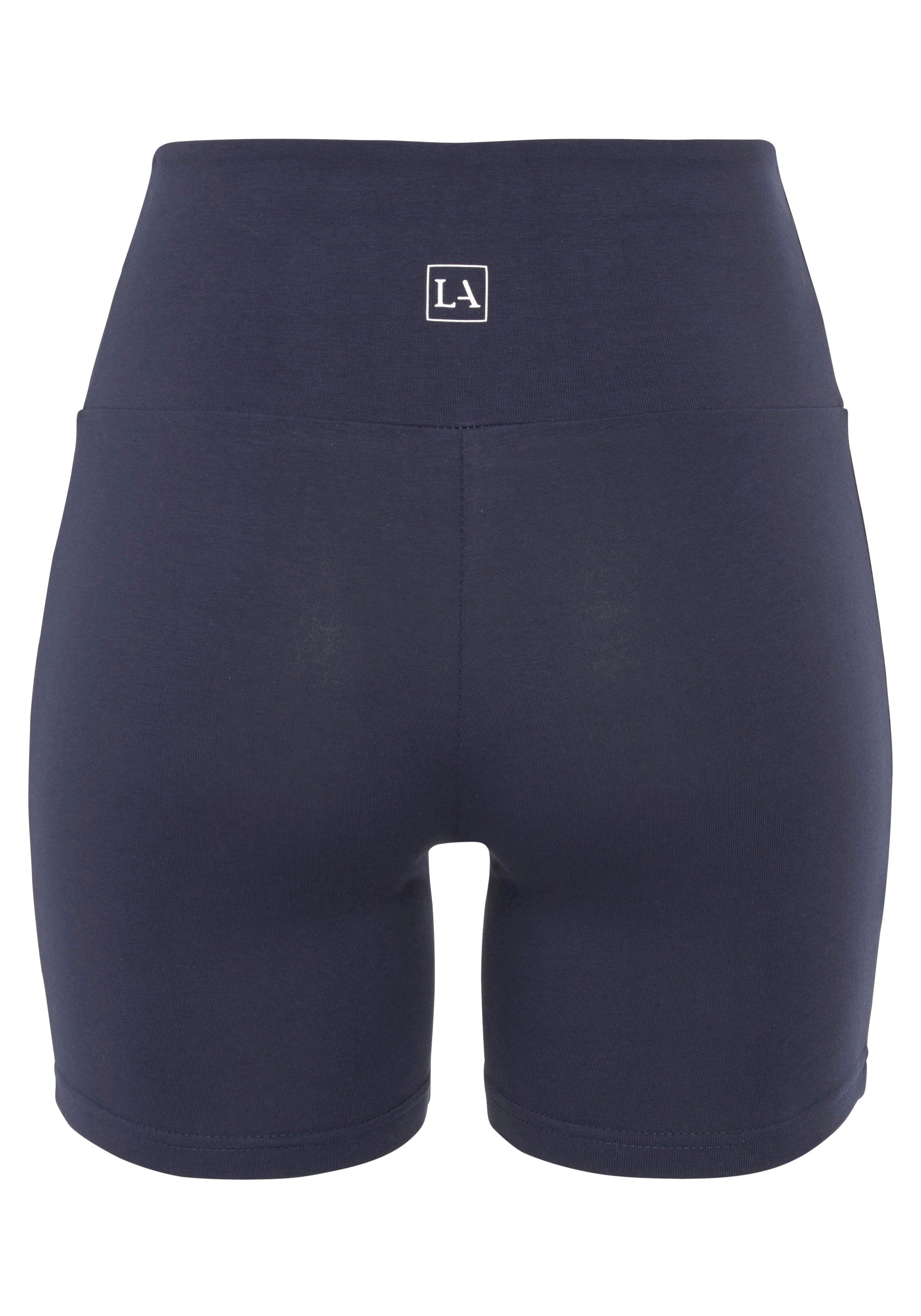 Lascana Short met brede boord en logoprint, loungewear